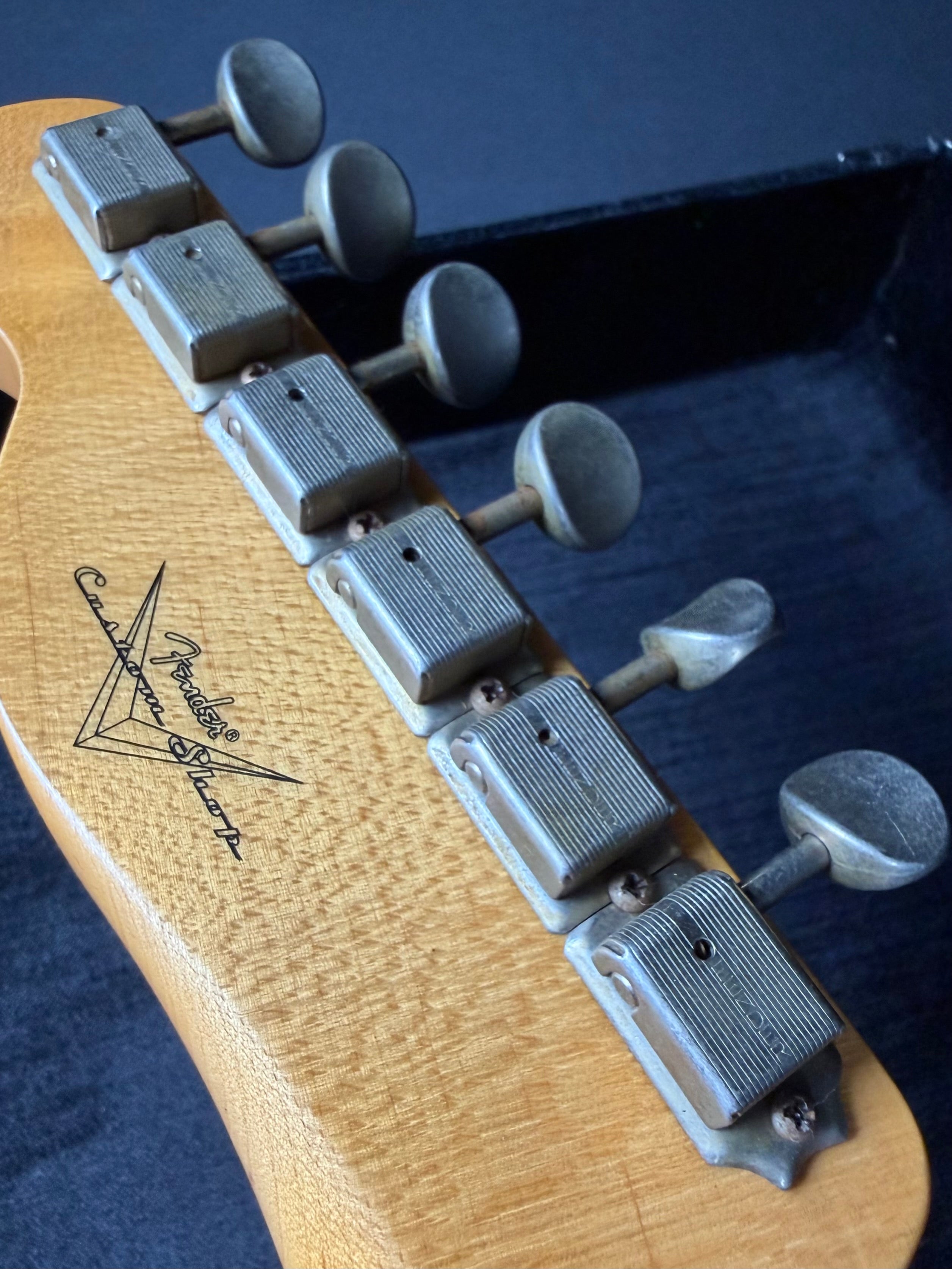 Fender Custom Shop Postmodern Telecaster Journeyman - Wide Fade 2-Color Sunburst
