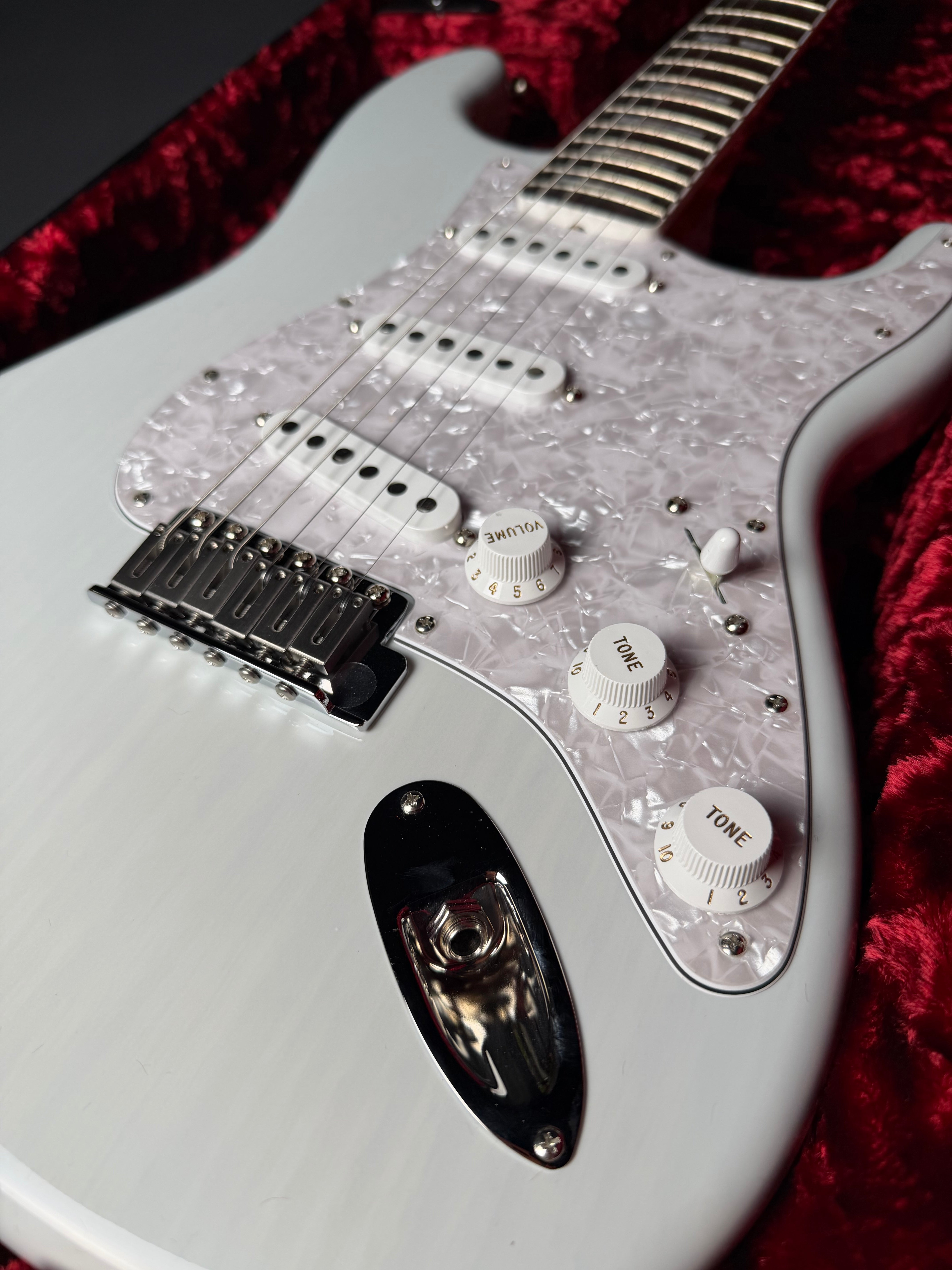 Fender Kenny Wayne Shepherd Stratocaster - Transparent Faded Sonic Blue (2026)