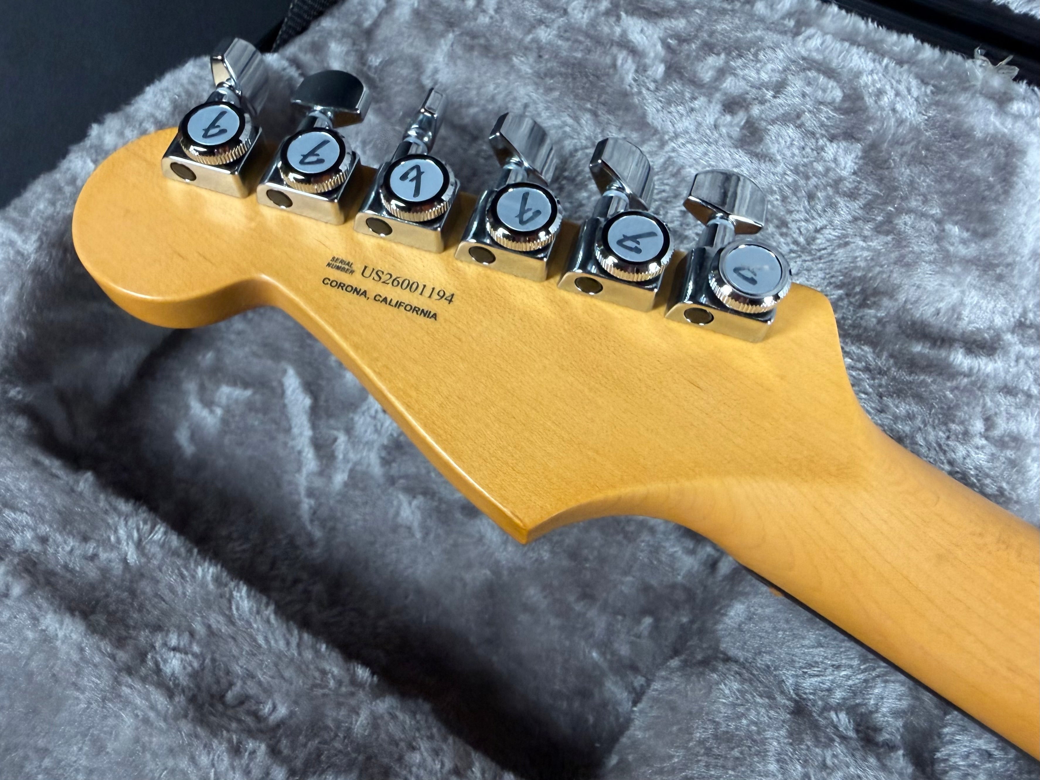 Fender American Ultra II Stratocaster, Ebony - Texas Tea (2026)
