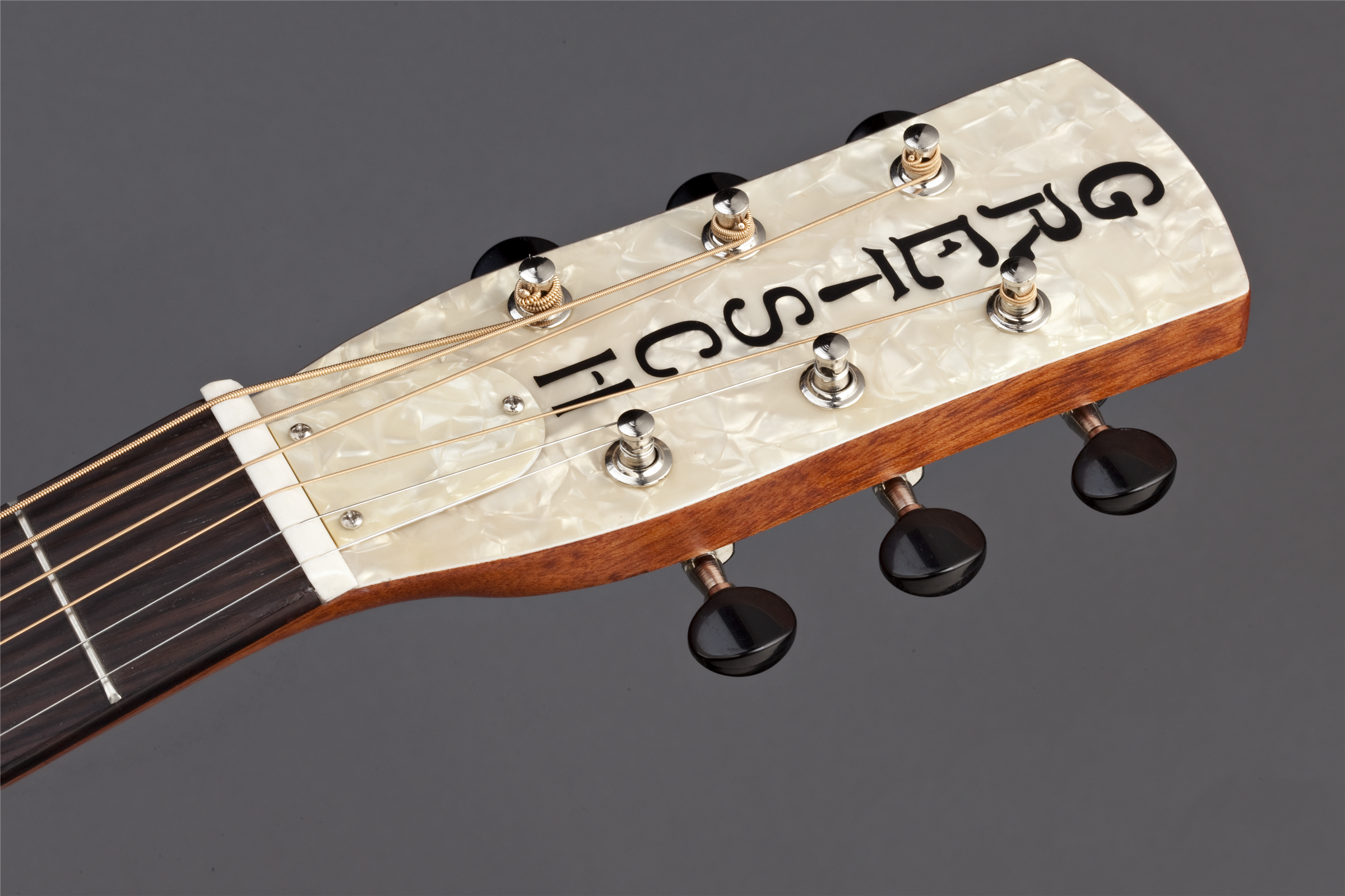 Gretsch  G9200 Boxcar Round-Neck, Mahogany Body Resonator Guitar