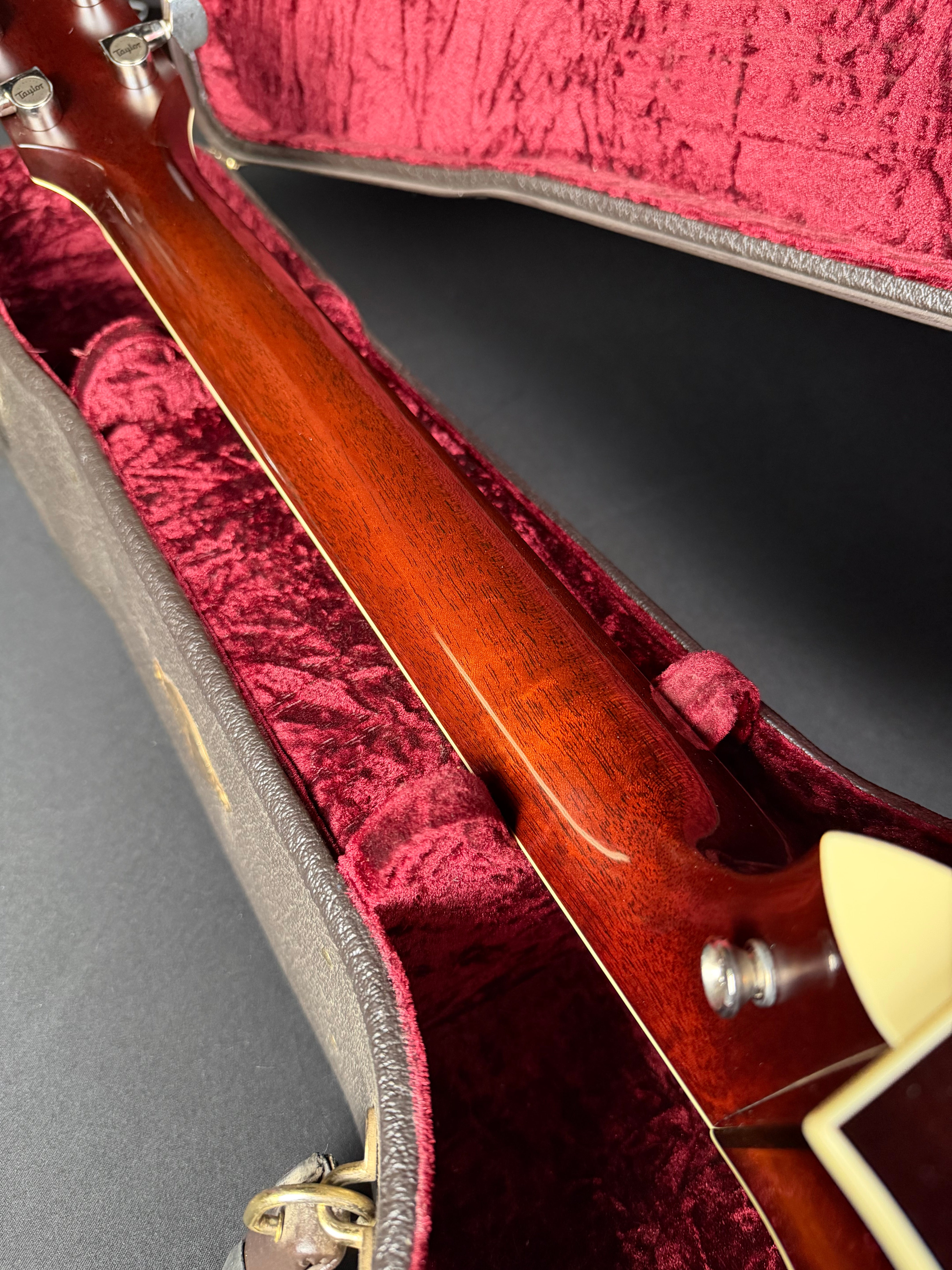 Taylor 514ce Fall Limited w/OHSC - Shaded Edgeburst (2014) - Metronome Music Inc.