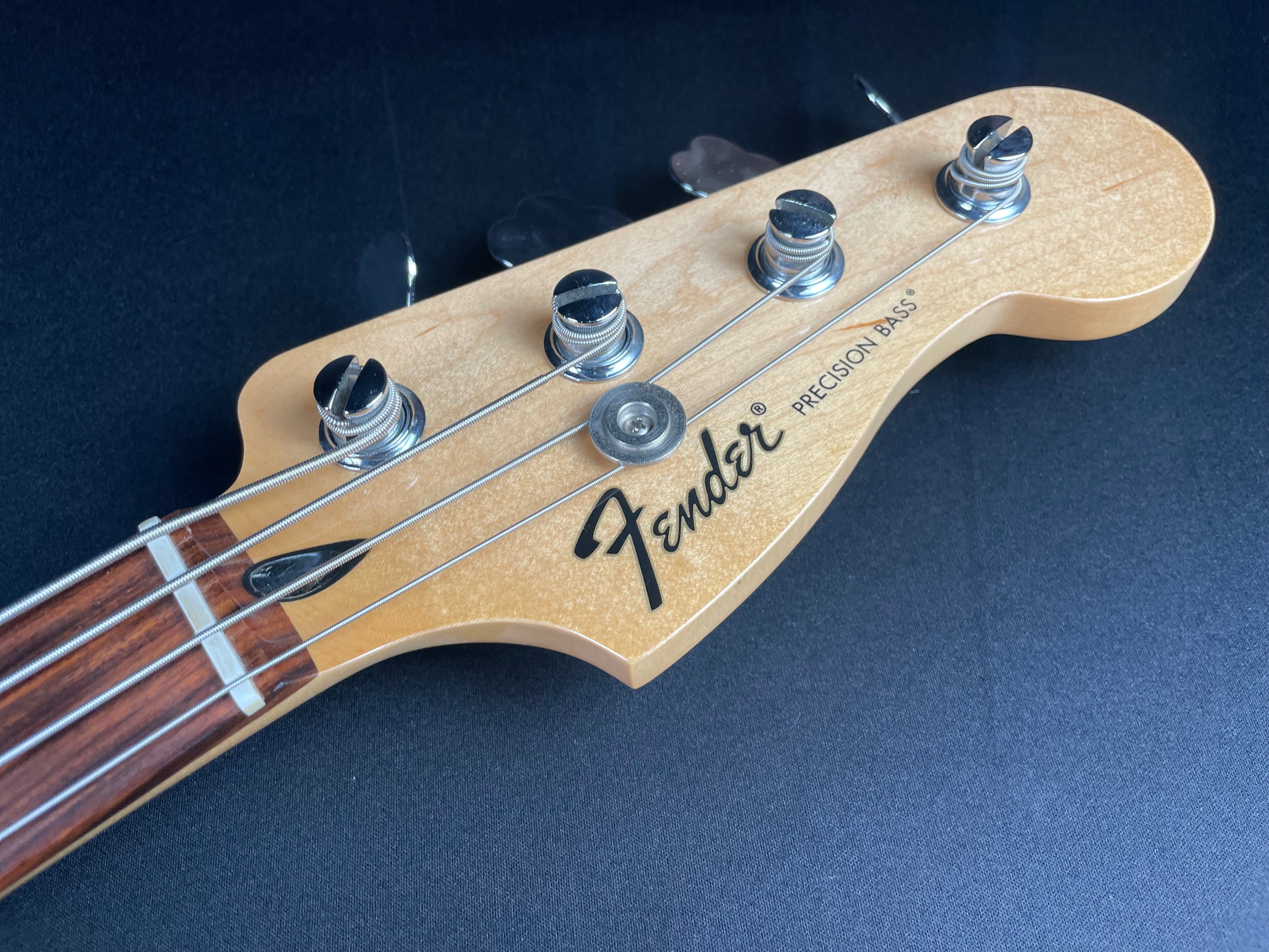 Fender Standard Precision Bass, MIM - Lake Placid Blue (2018)