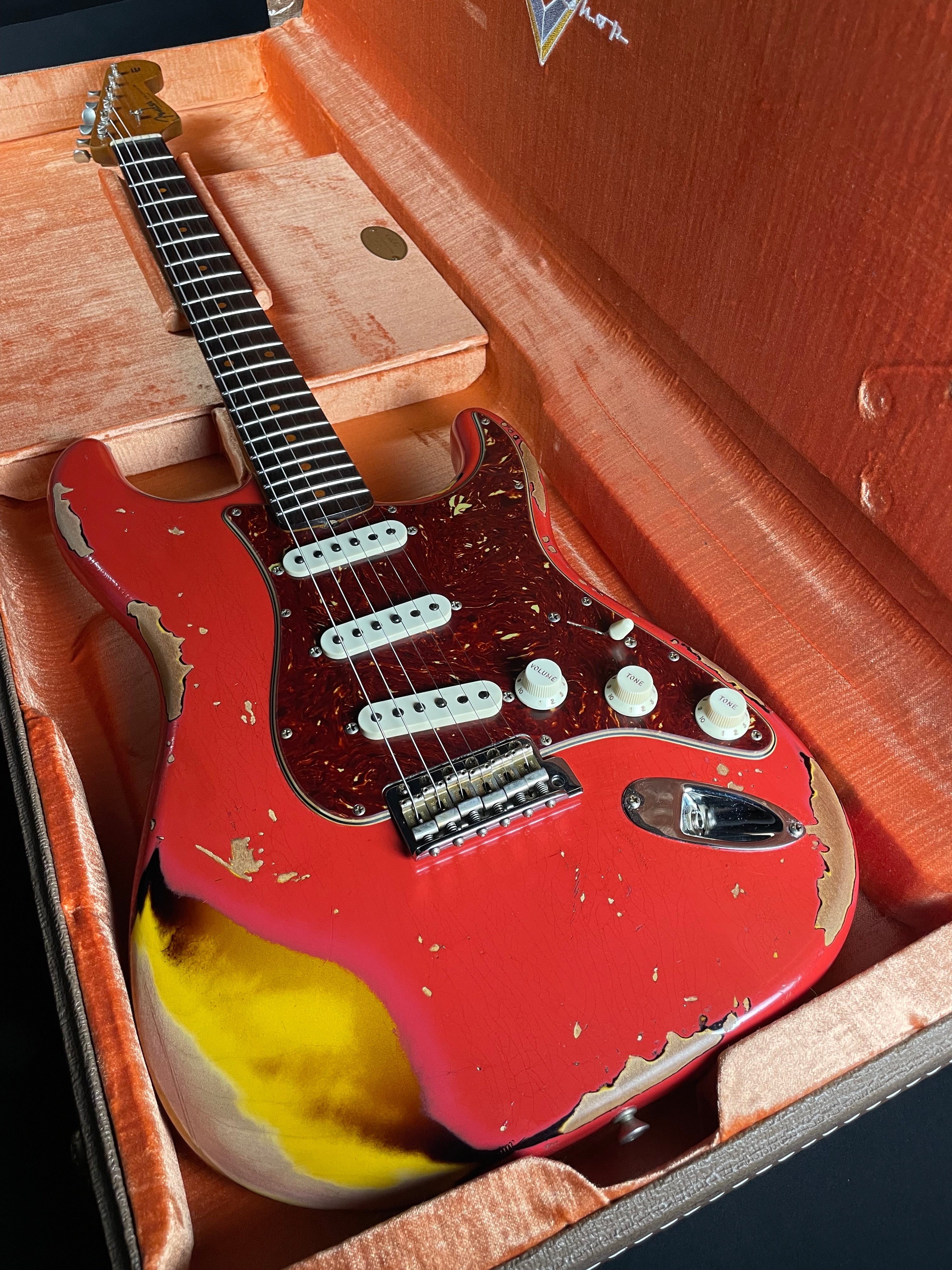 Fender Custom Shop Limited Edition '61 Stratocaster Heavy Relic- Aged Fiesta Red over 3TSB