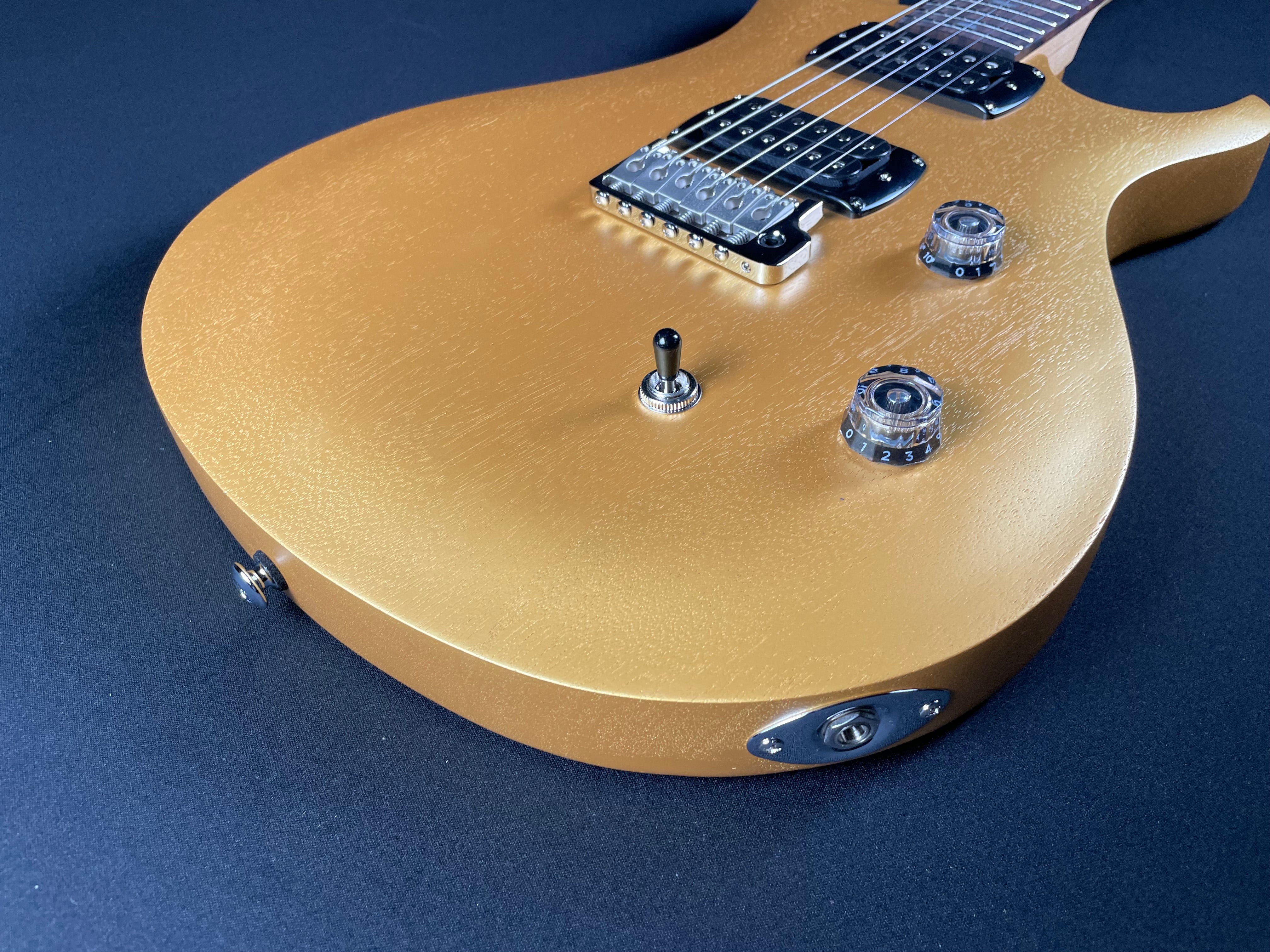 PRS SE CE 24 Standard w/Gig Bag - Metallic Gold (2025)