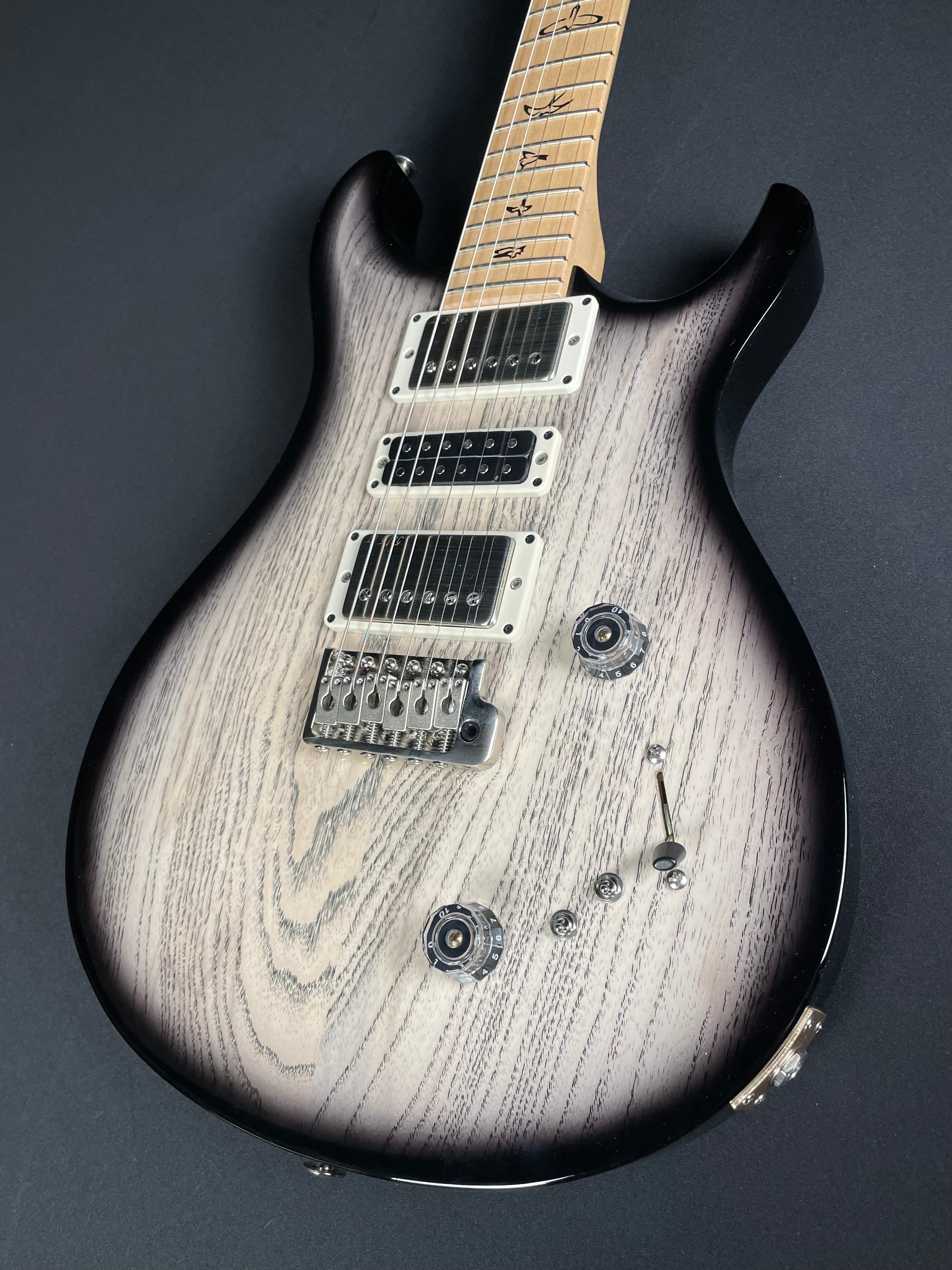 PRS Swamp Ash Special w/Gig Bag - White Doghair Smokeburst - Metronome Music Inc.