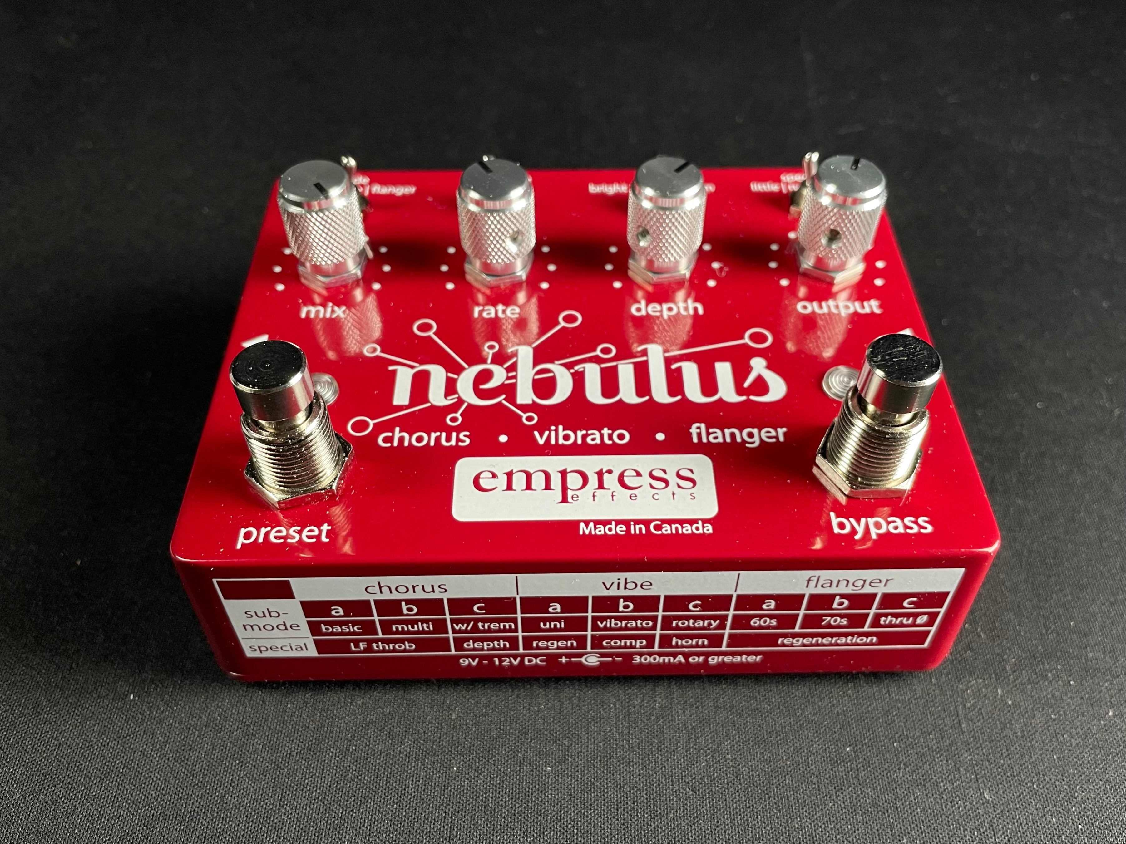 Empress Effects Nebulous Chorus/Vibrato/Flanger - Metronome Music Inc.
