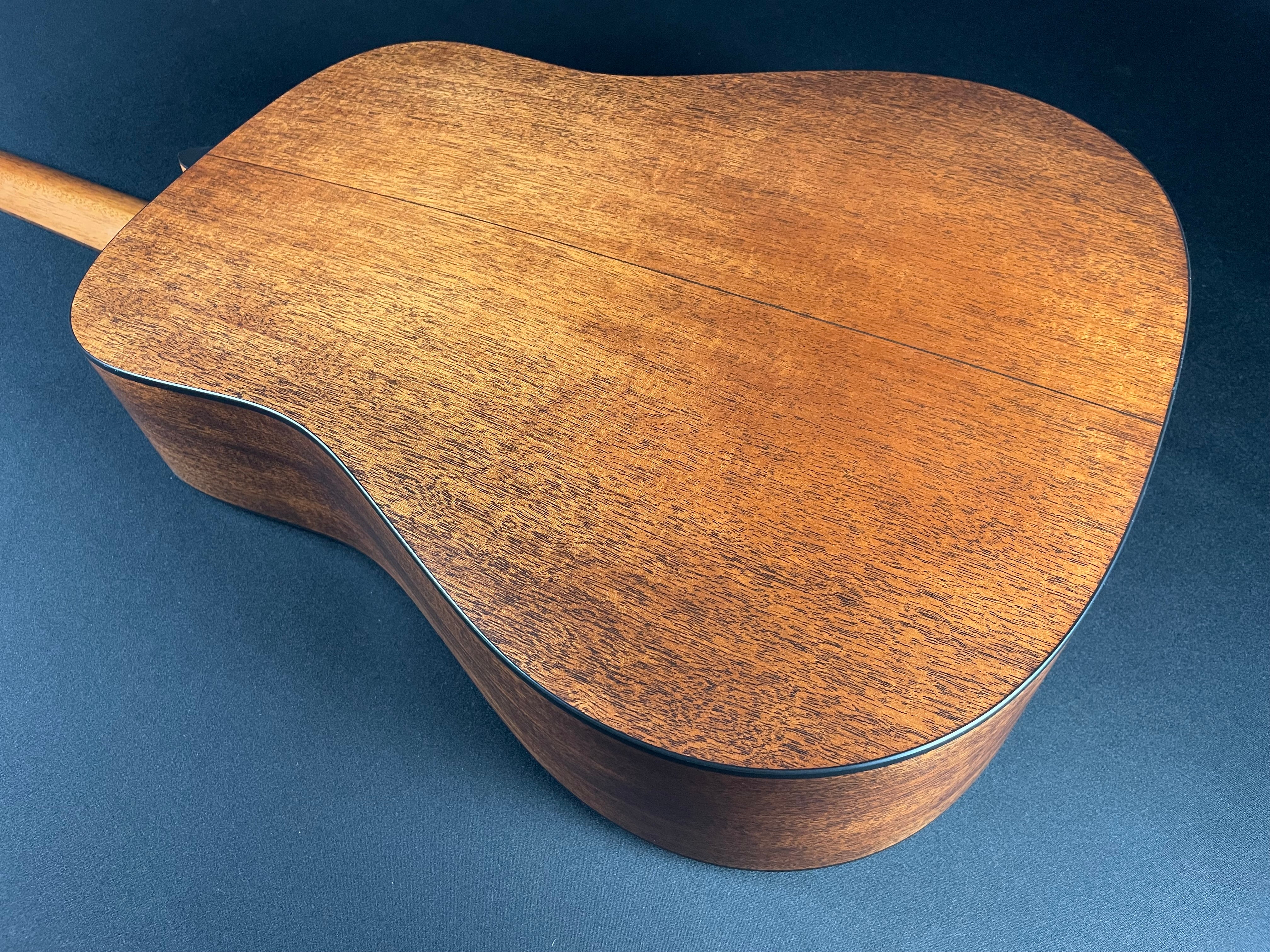 Martin D-18 Standard w/Hardshell Case - Satin 1935 Burst (2025) - Metronome Music Inc.