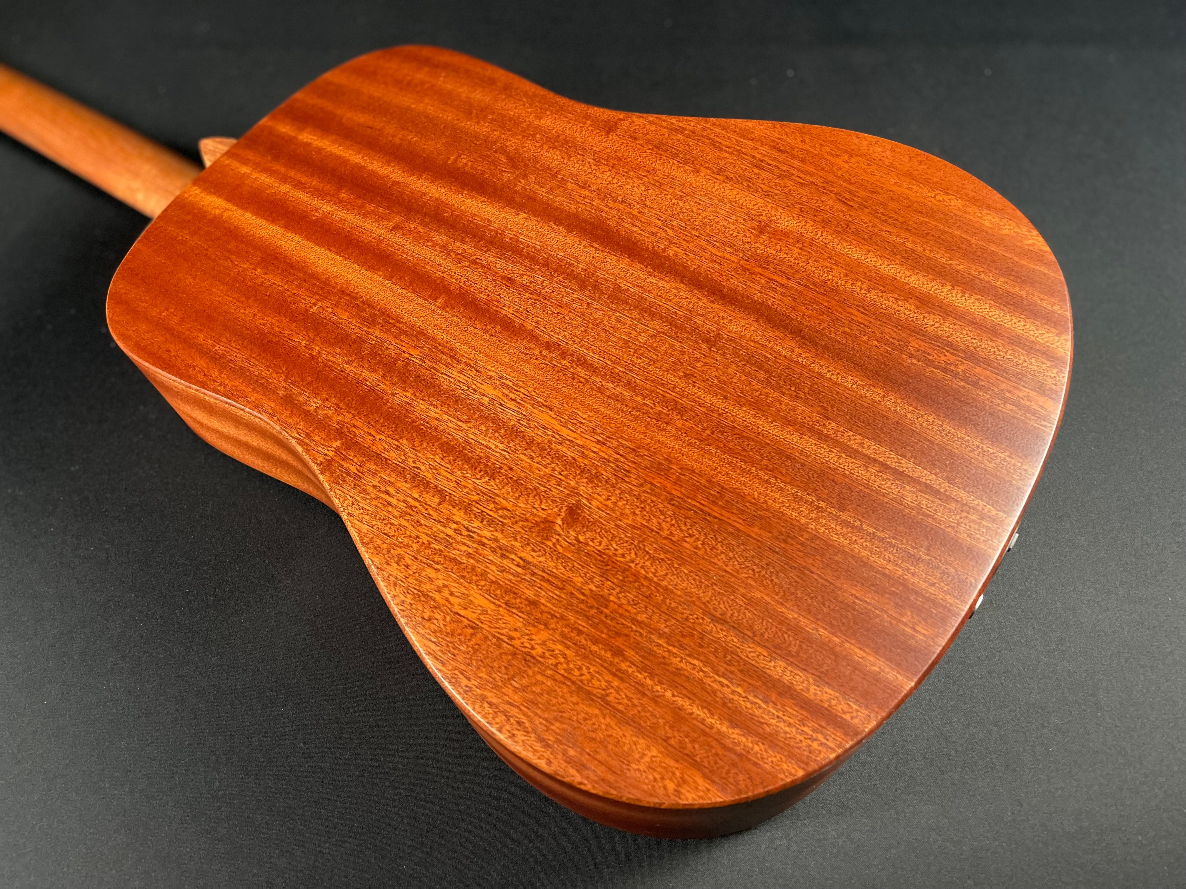 Martin Junior Series D Jr E w/Soft Case