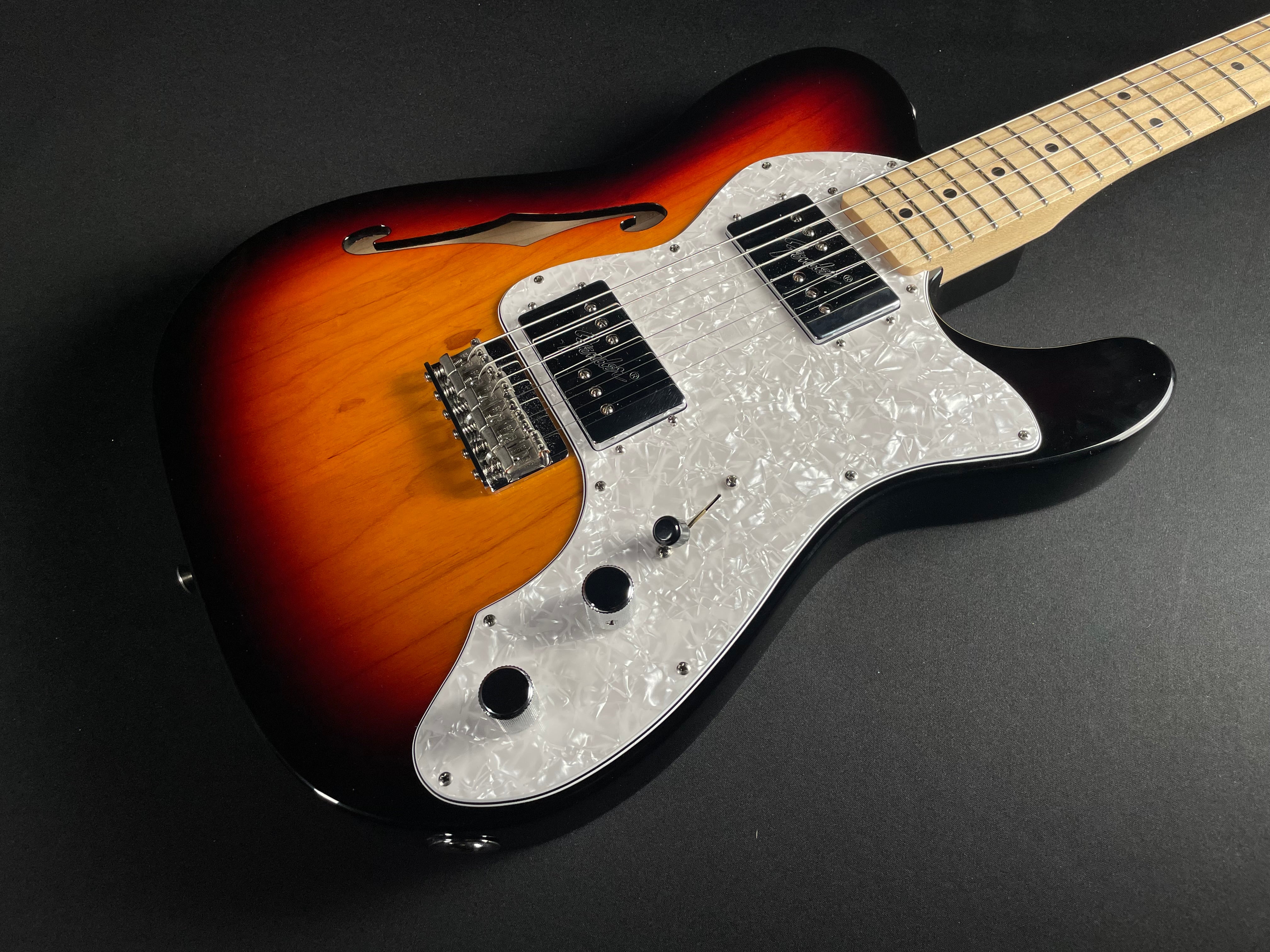 Fender Classic Series '72 Telecaster, Thinline - 3-Color Sunburst (2017)
