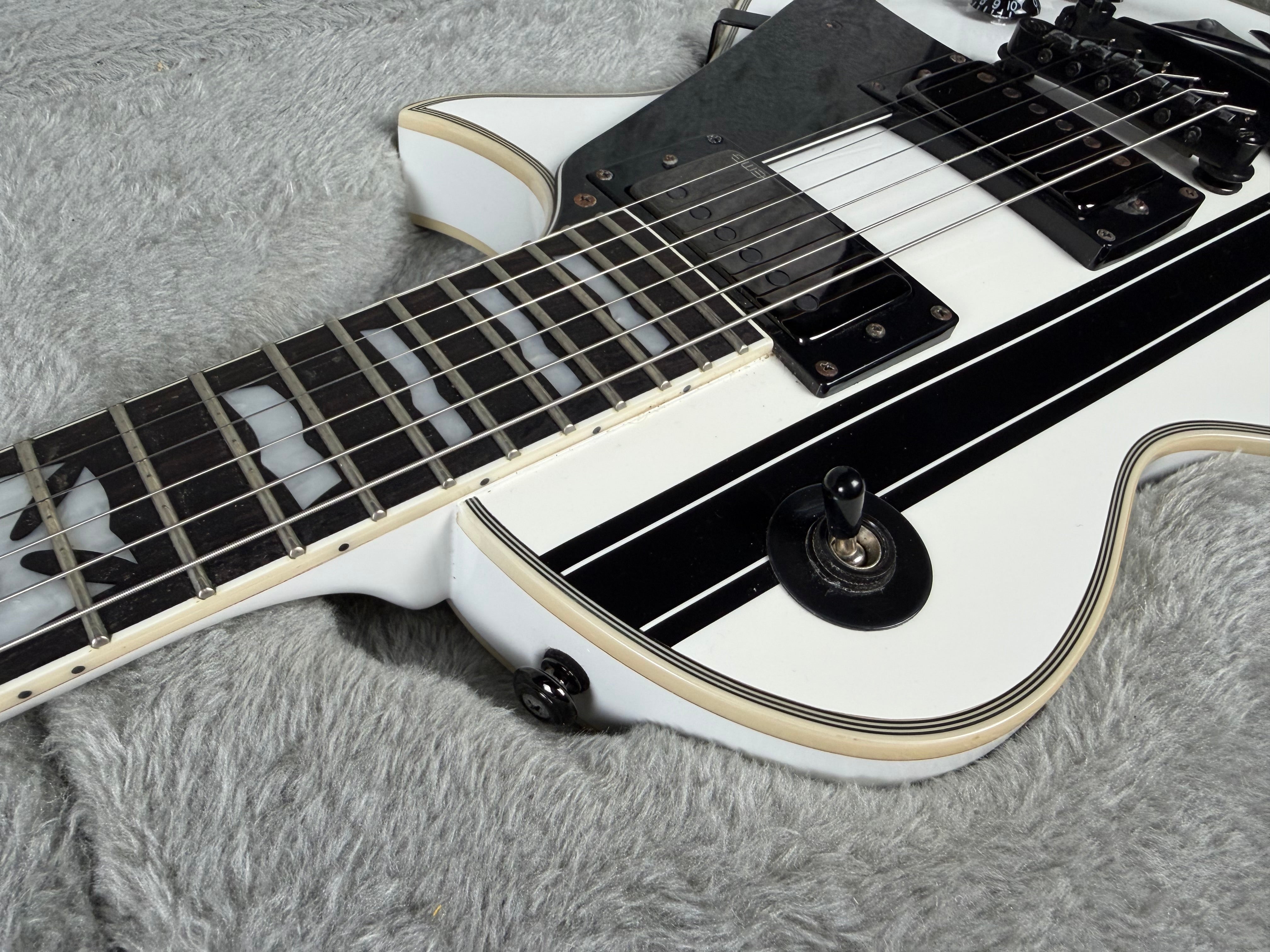 ESP LTD Iron Cross James Hetfield w/ Case – Snow White (Used)