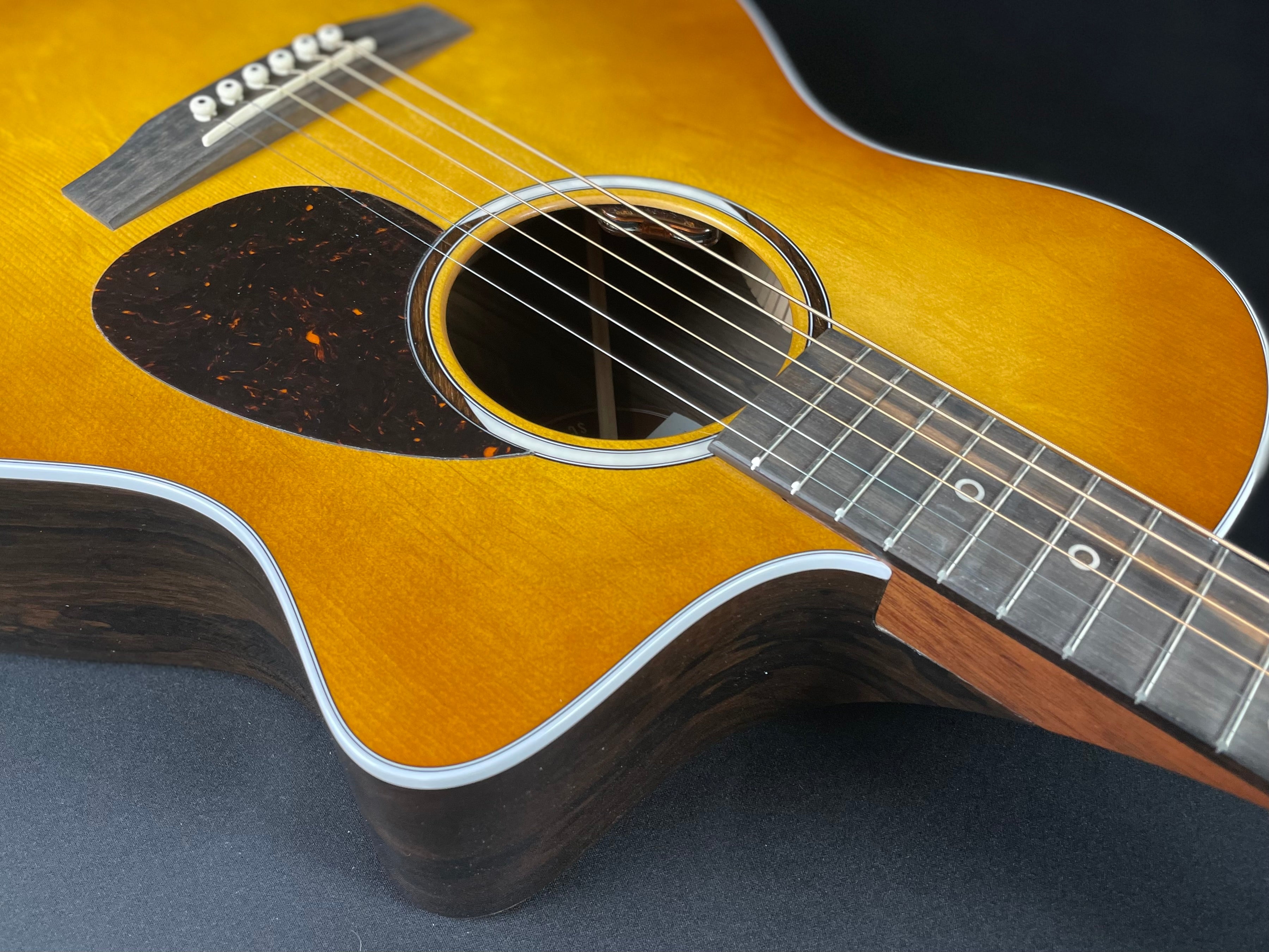 Martin SC-13E Special Burst Acoustic-Electric w/Soft Case