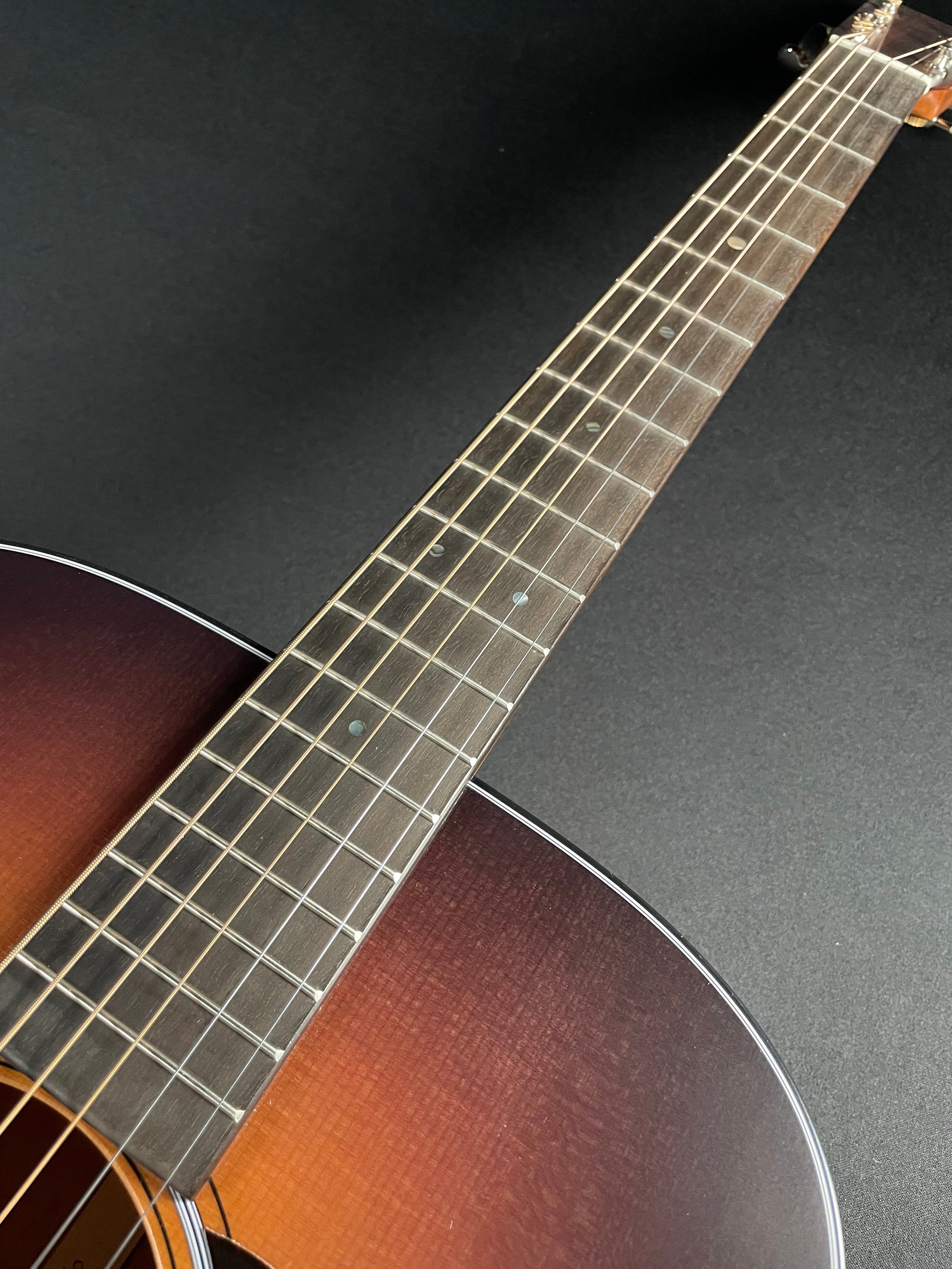 Martin D-18 Standard w/Hardshell Case - Satin 1935 Burst (2025) - Metronome Music Inc.