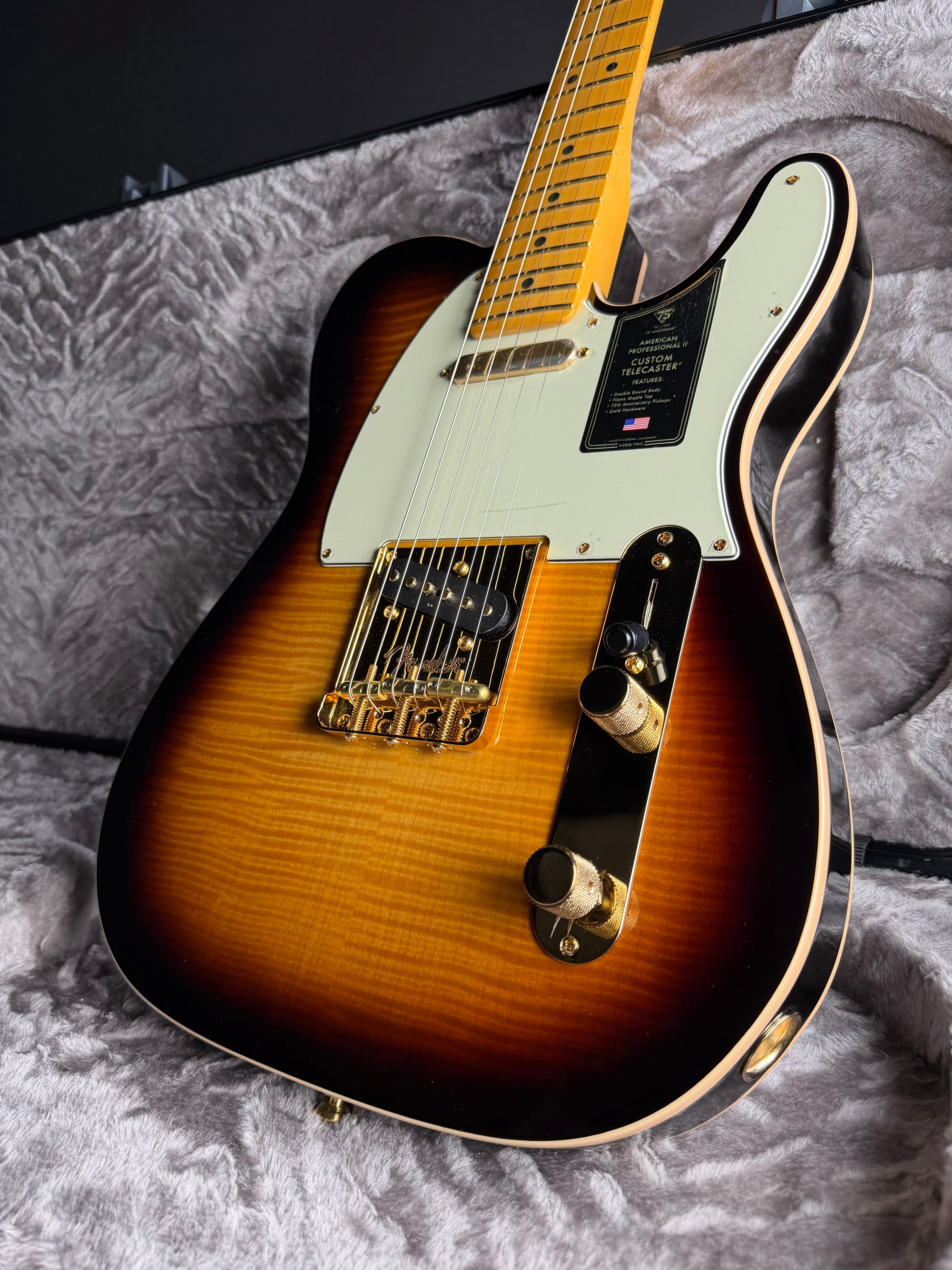 Fender 75th Anniversary American Professional Custom Telecaster - 2-Color Sunburst (2026) - Metronome Music Inc.