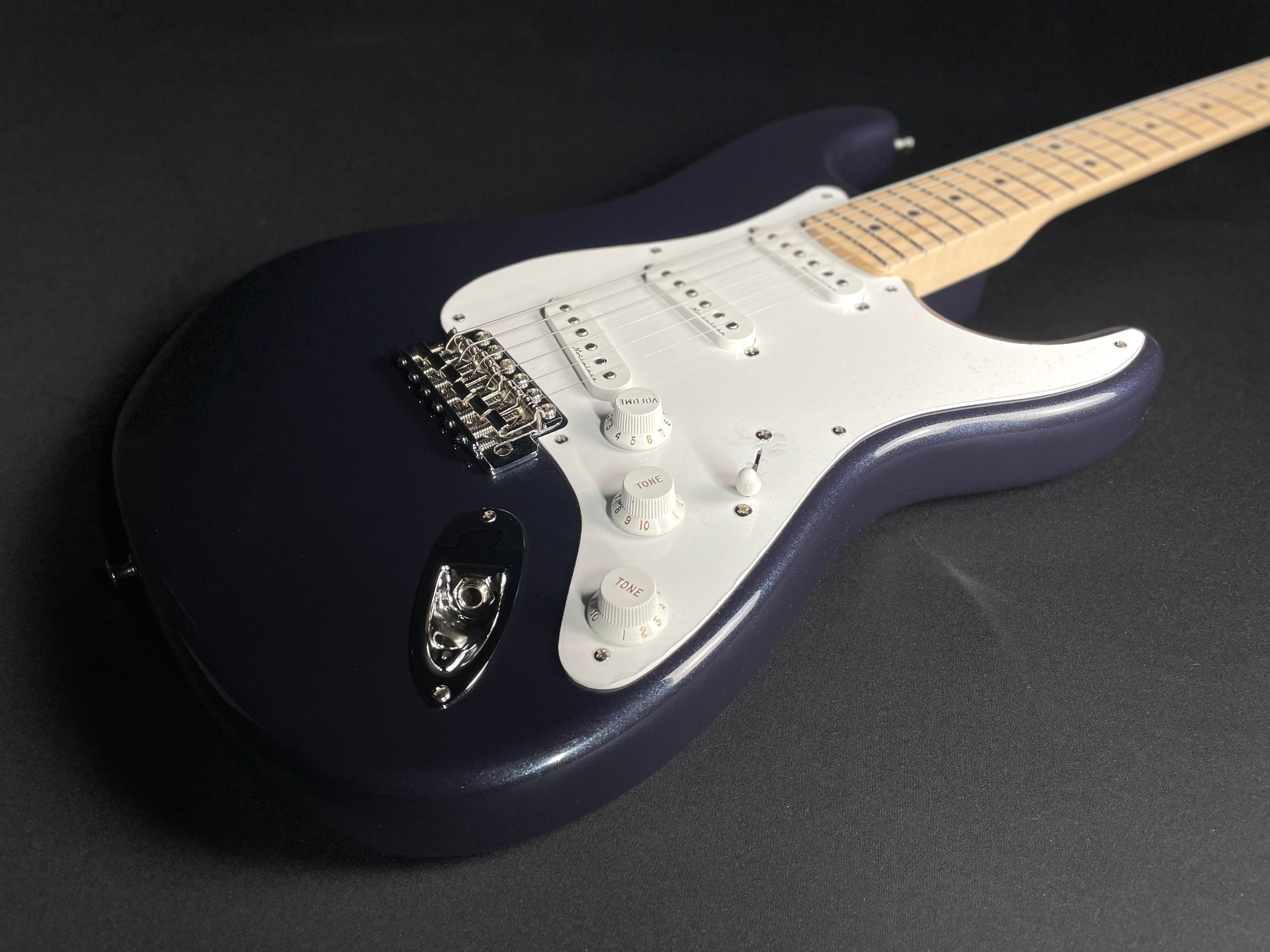 Fender Custom Shop Eric Clapton Signature Stratocaster, Maple - Midnight Blue (2025) - Metronome Music Inc.