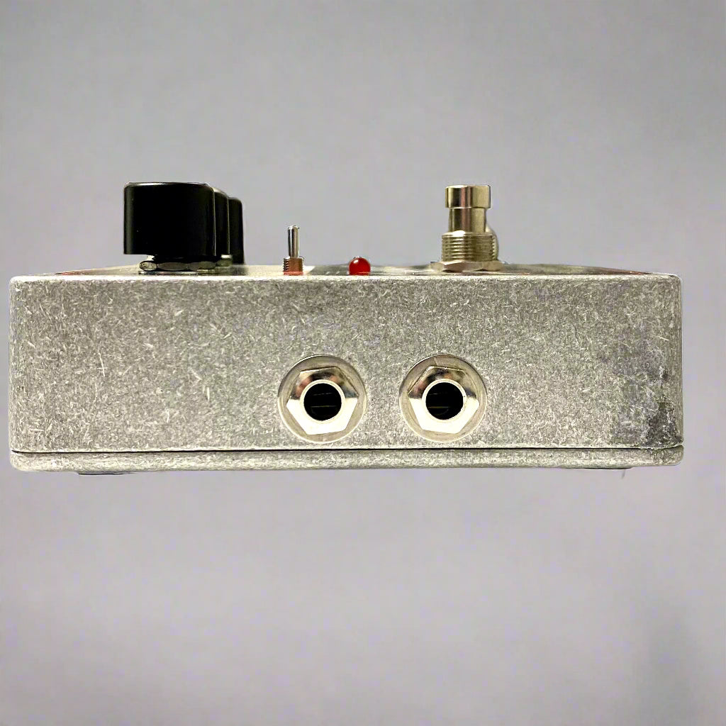 Electro Harmonix Bass Blogger Overdrive/Fuzz Pedal (Used) - Metronome Music Inc.
