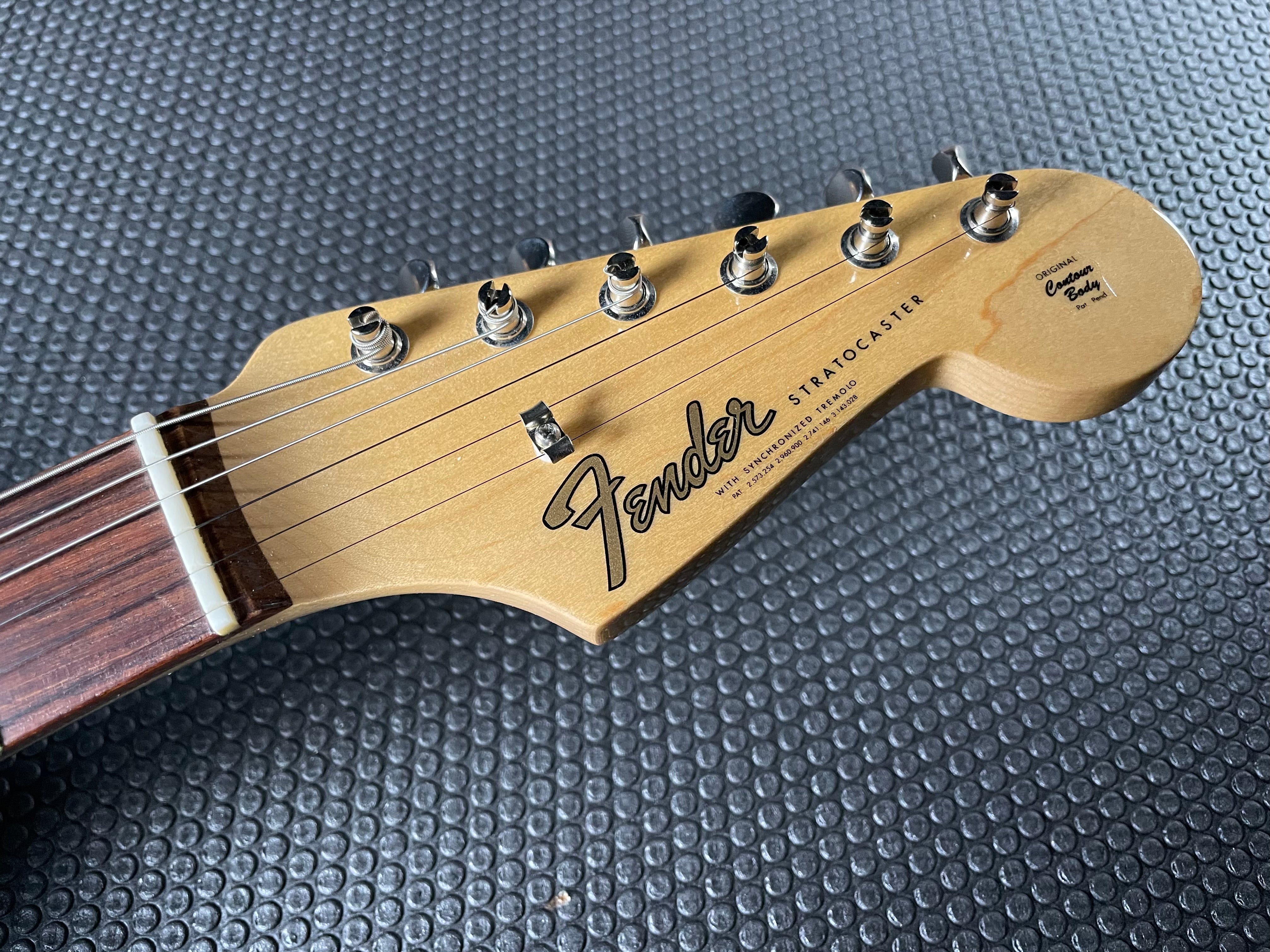 Fender American Original '60s Stratocaster, Rosewood - Olympic White (2017) - Metronome Music Inc.