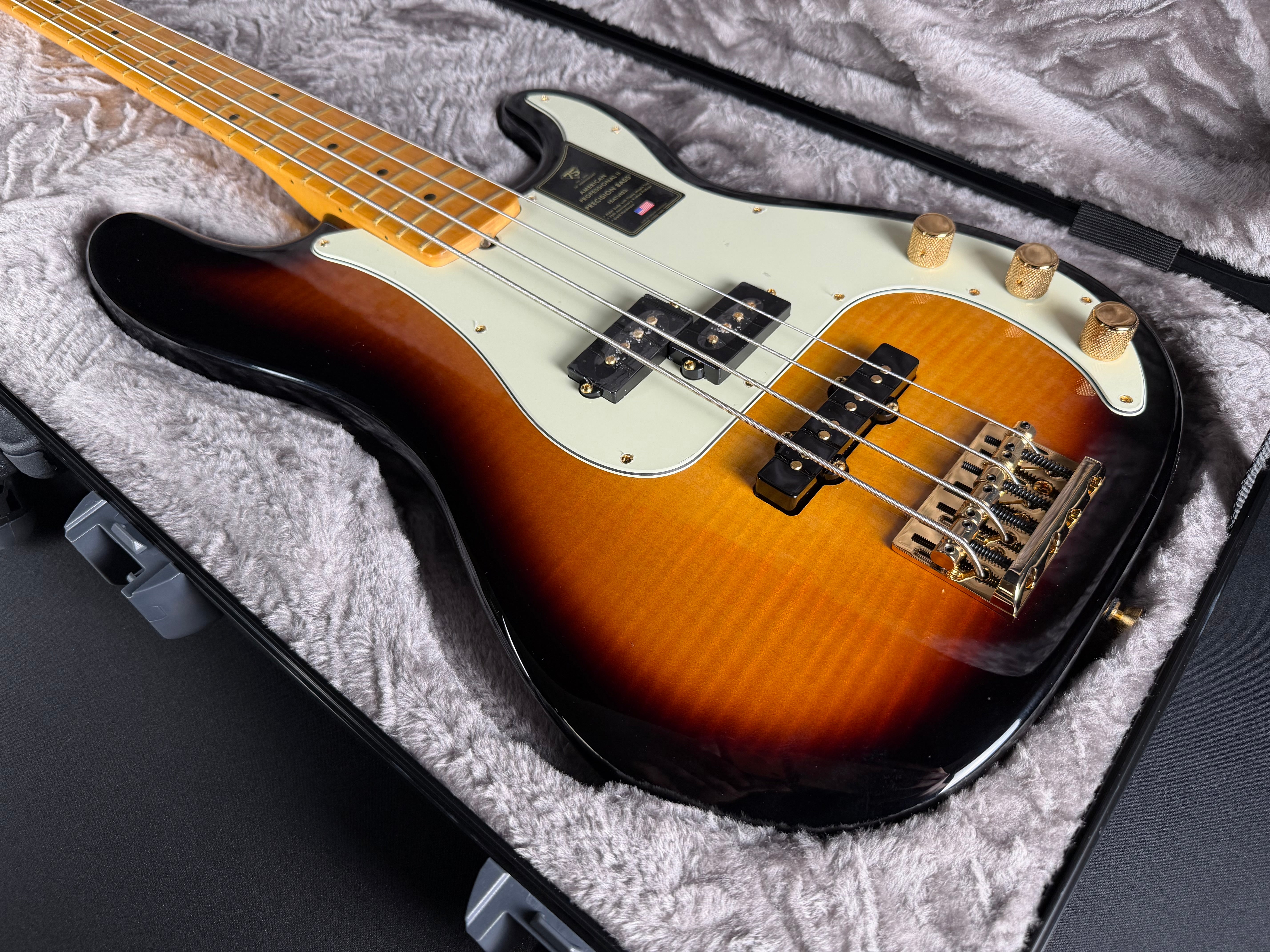 Fender 75th Anniversary American Professional PJ Bass - 2-Color Sunburst (2026) - Metronome Music Inc.