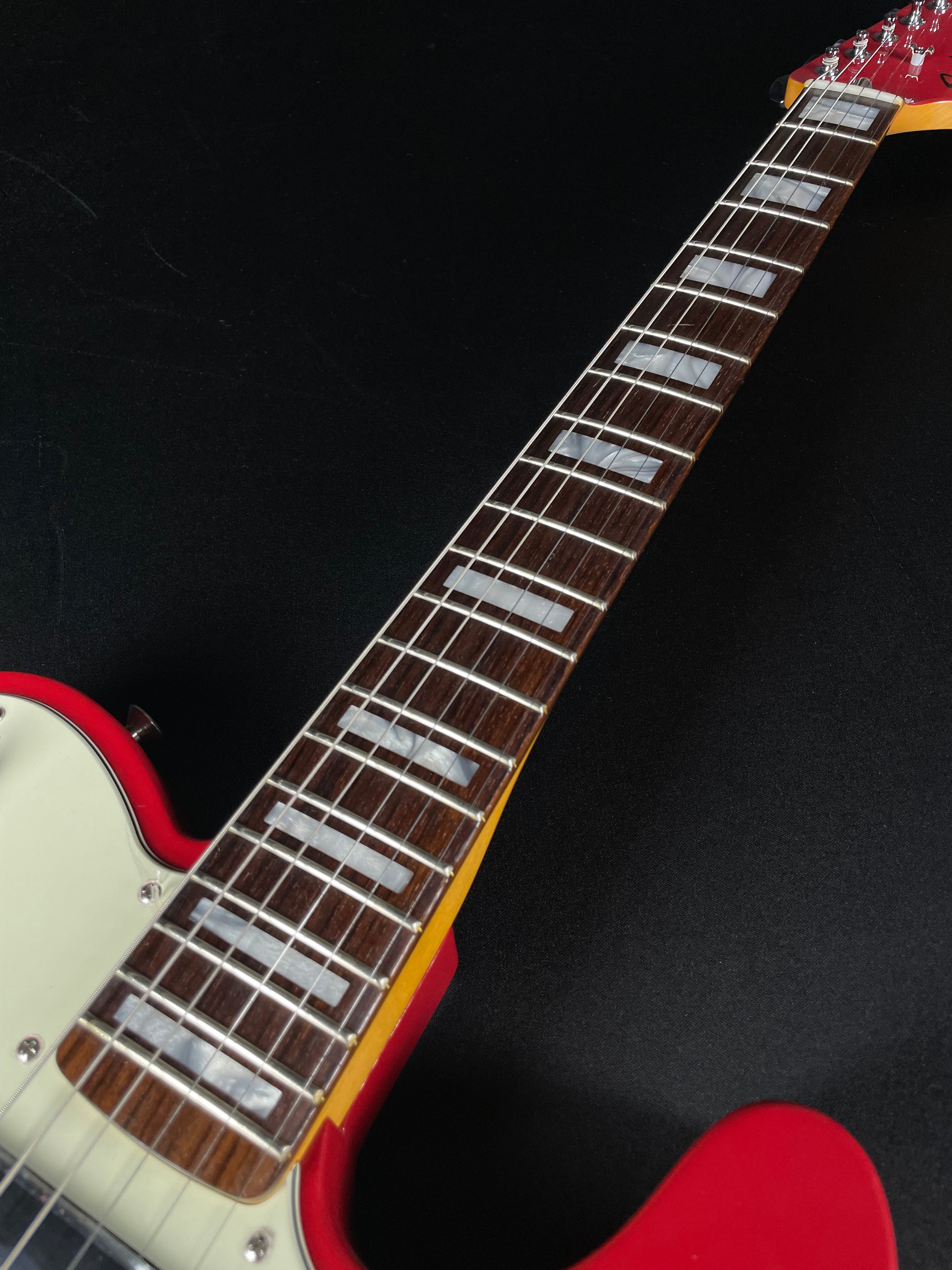 Fender Chris Shiflett Cleaver Telecaster Deluxe - Dakota Red - Metronome Music Inc.