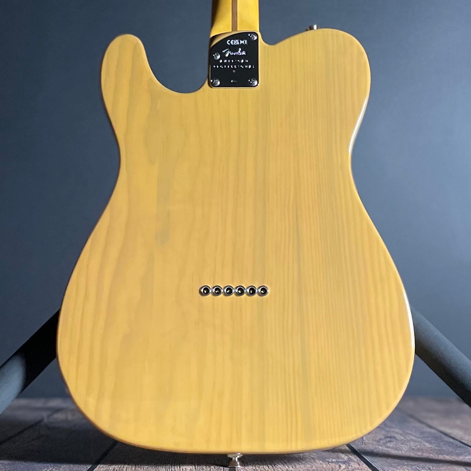 Fender American Professional II Telecaster, Maple- Butterscotch Blonde (7lbs 0oz)
