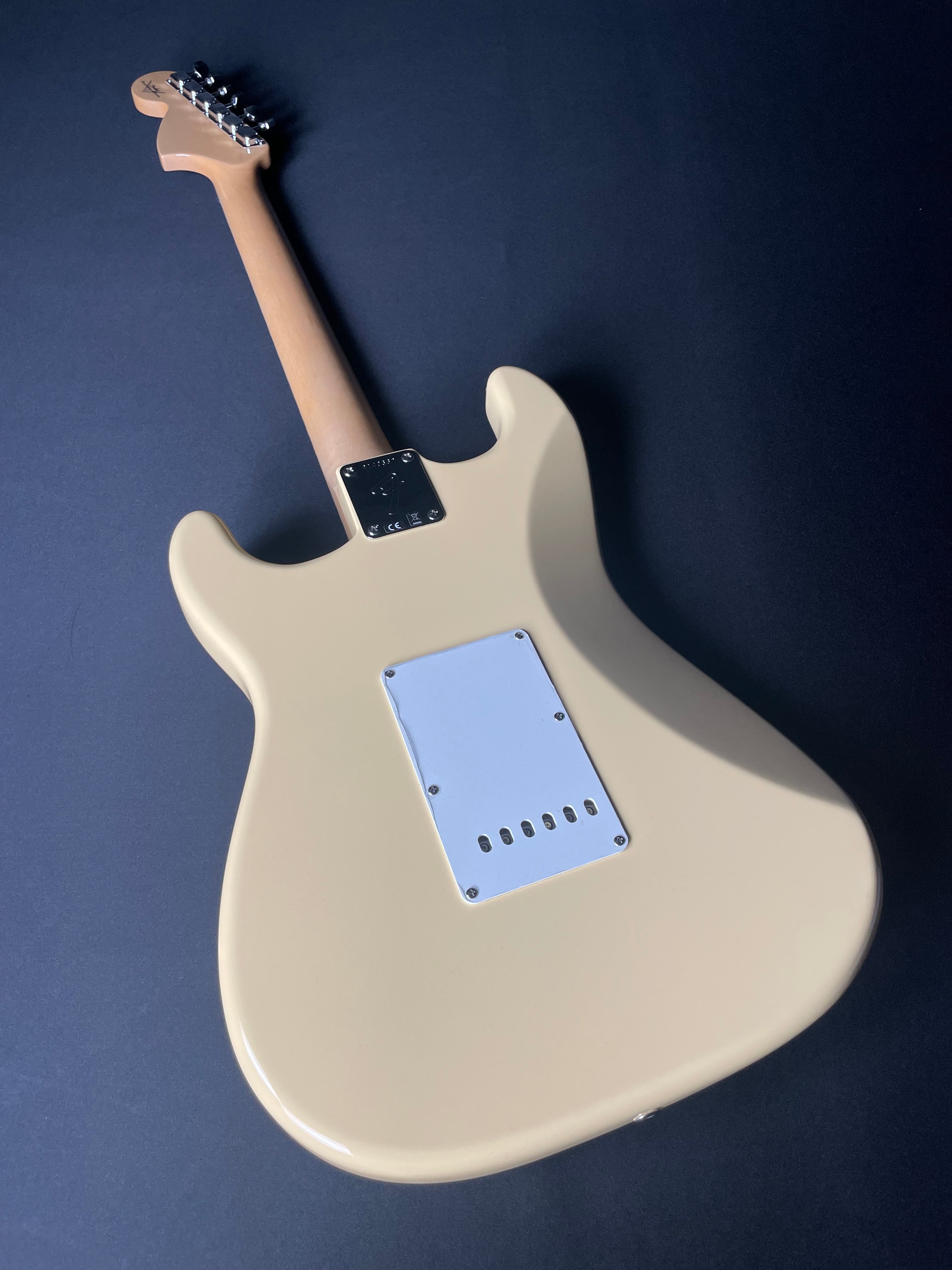 Fender Custom Shop Yngwie Malmsteen Signature, Scalloped - Vintage White - Metronome Music Inc.