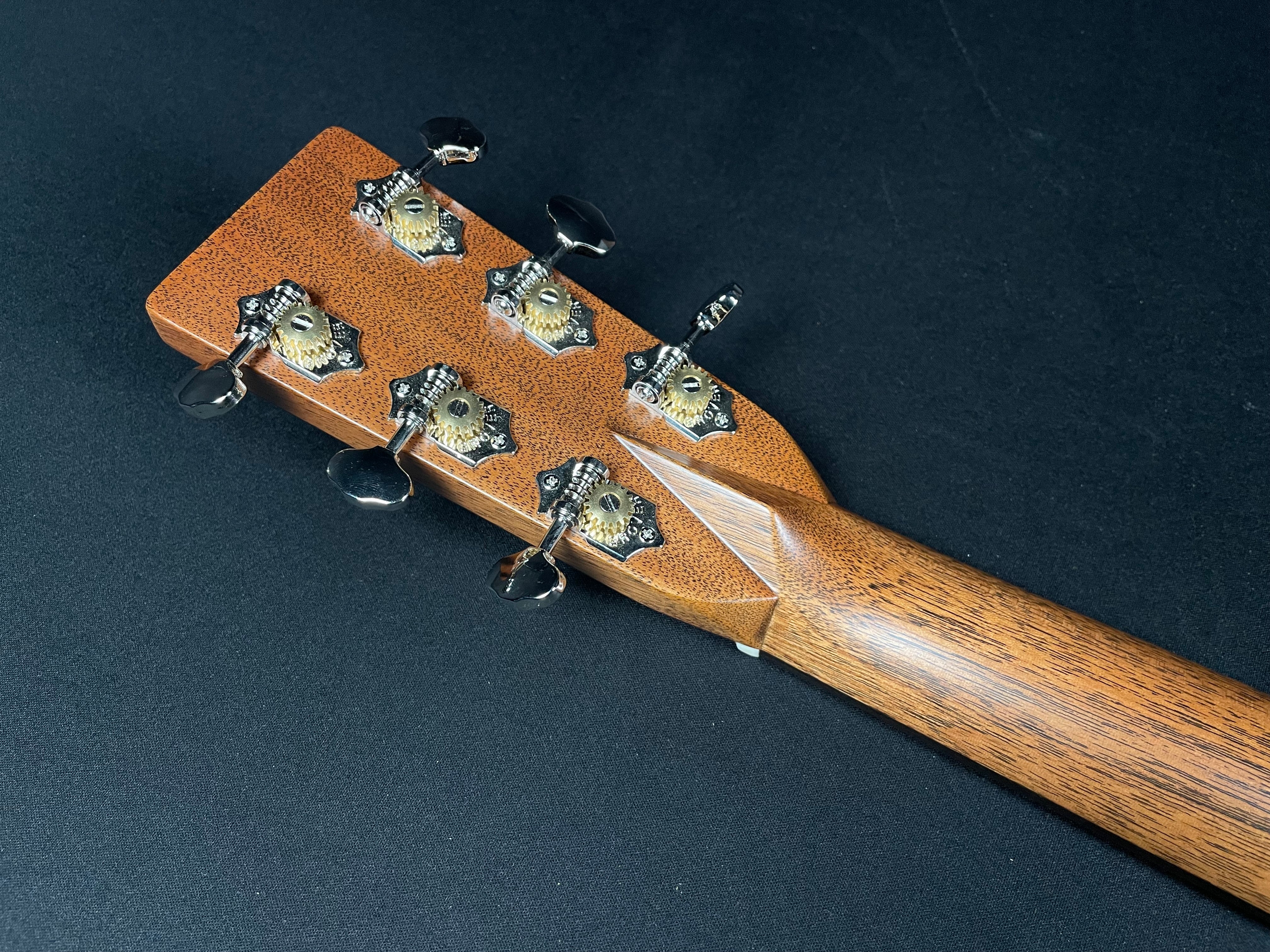 Martin D-28 Standard w/Hardshell Case - Satin Natural (2025)