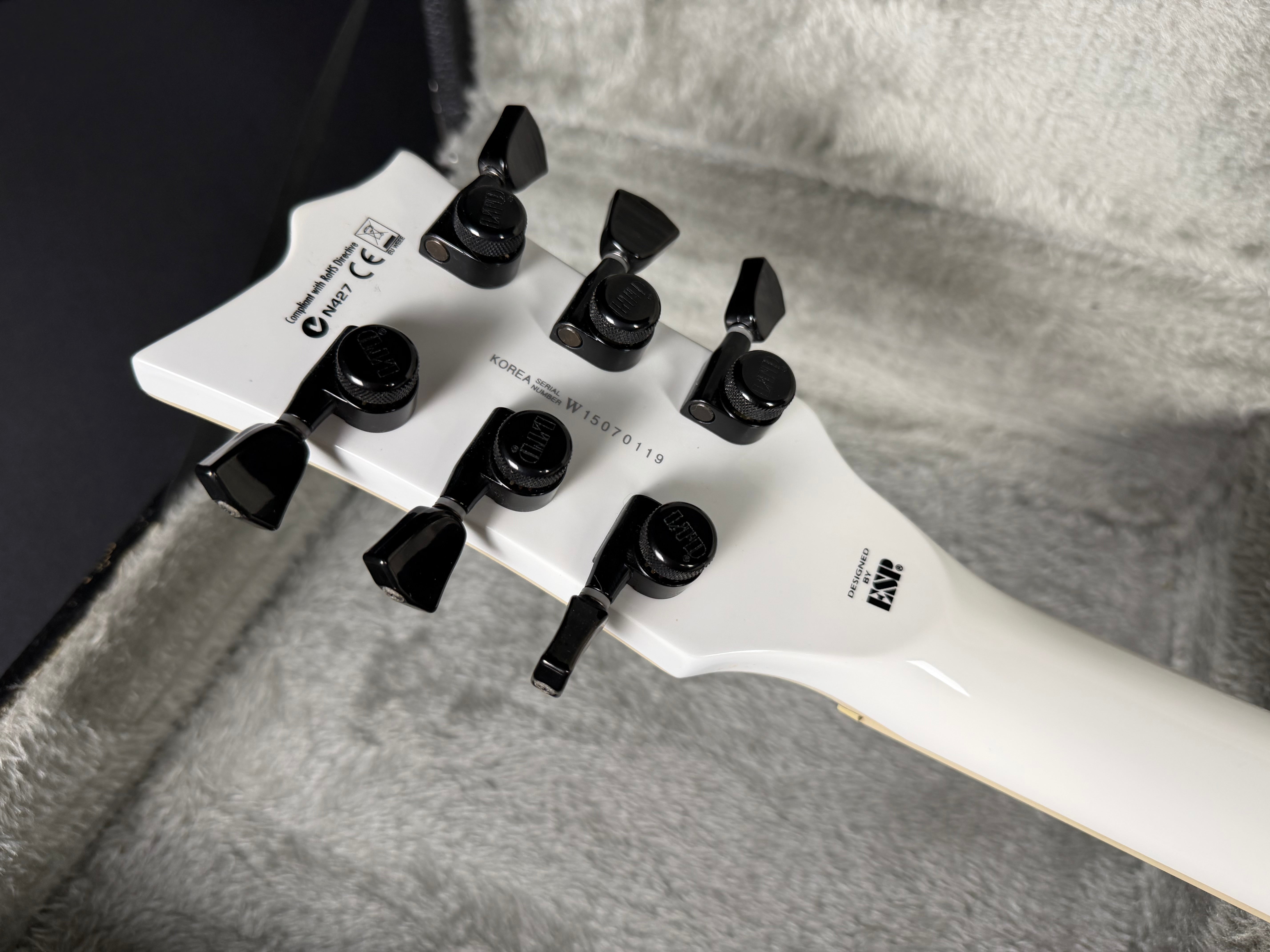 ESP LTD Iron Cross James Hetfield w/ Case – Snow White (Used)