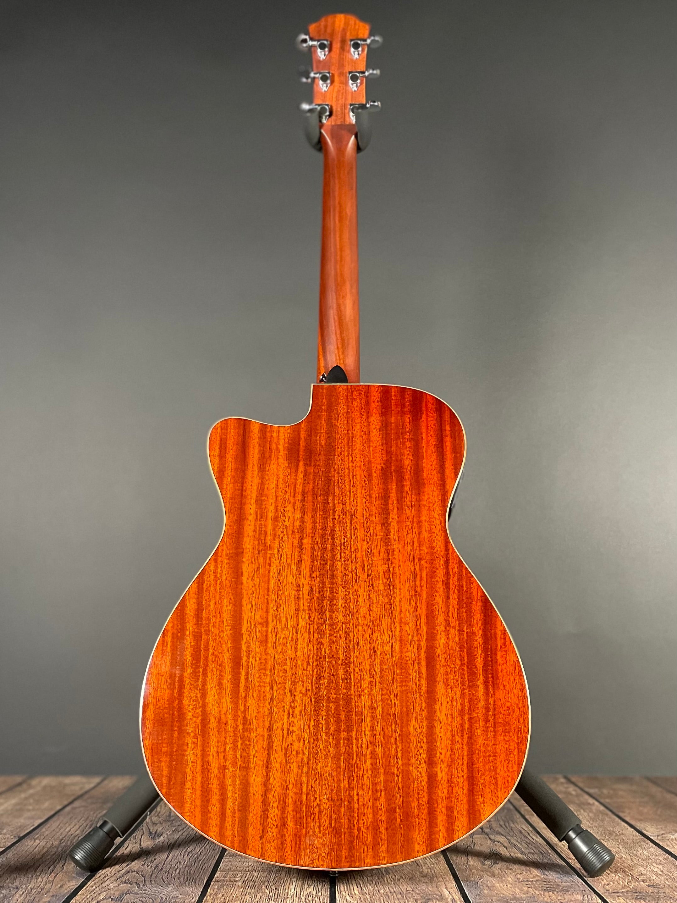 Yamaha AC1M Concert Cutaway, Mahogany - Vintage - Metronome Music Inc.