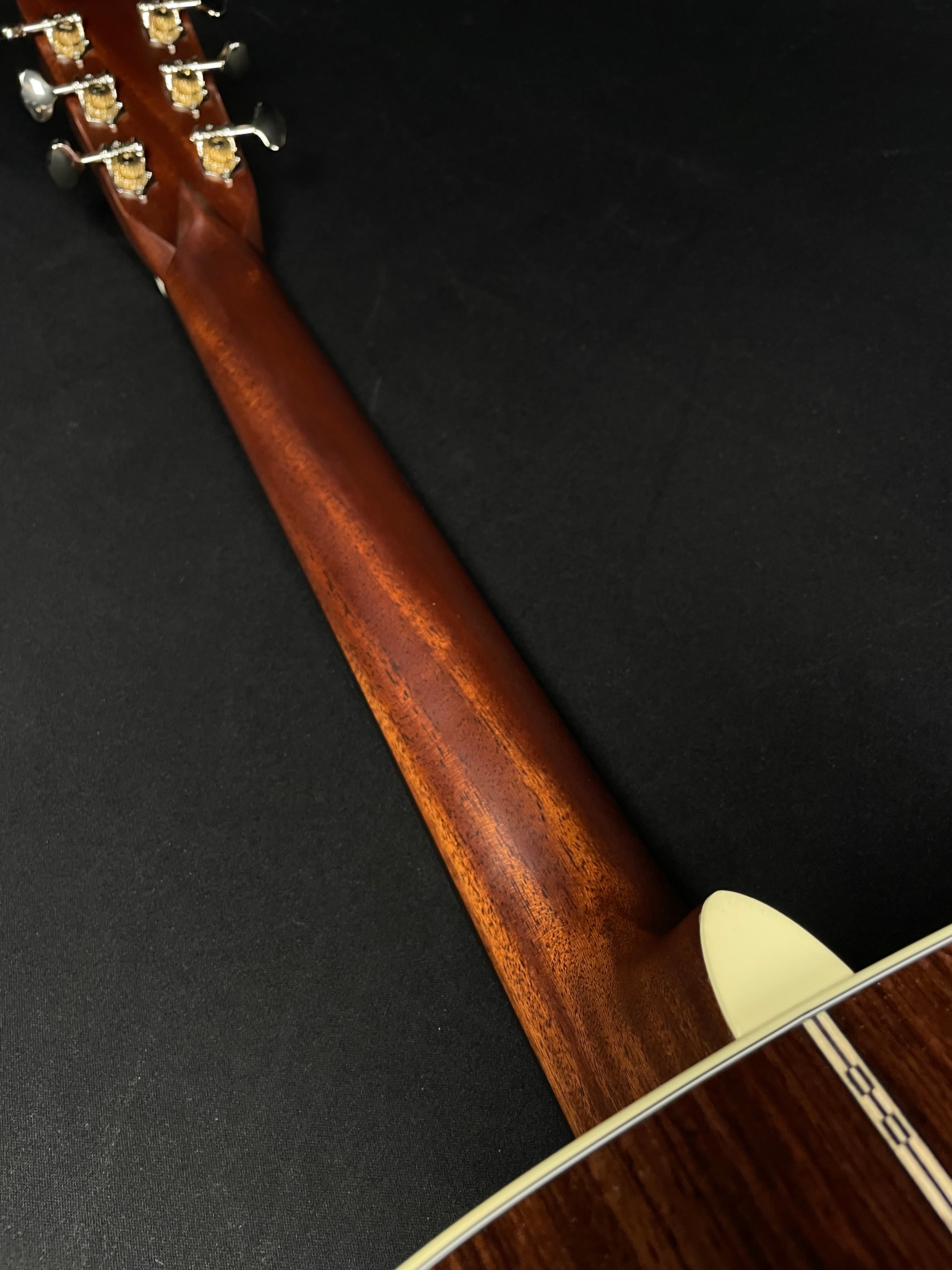 Martin OM-28 w/Hardshell Case, Natural (USED)