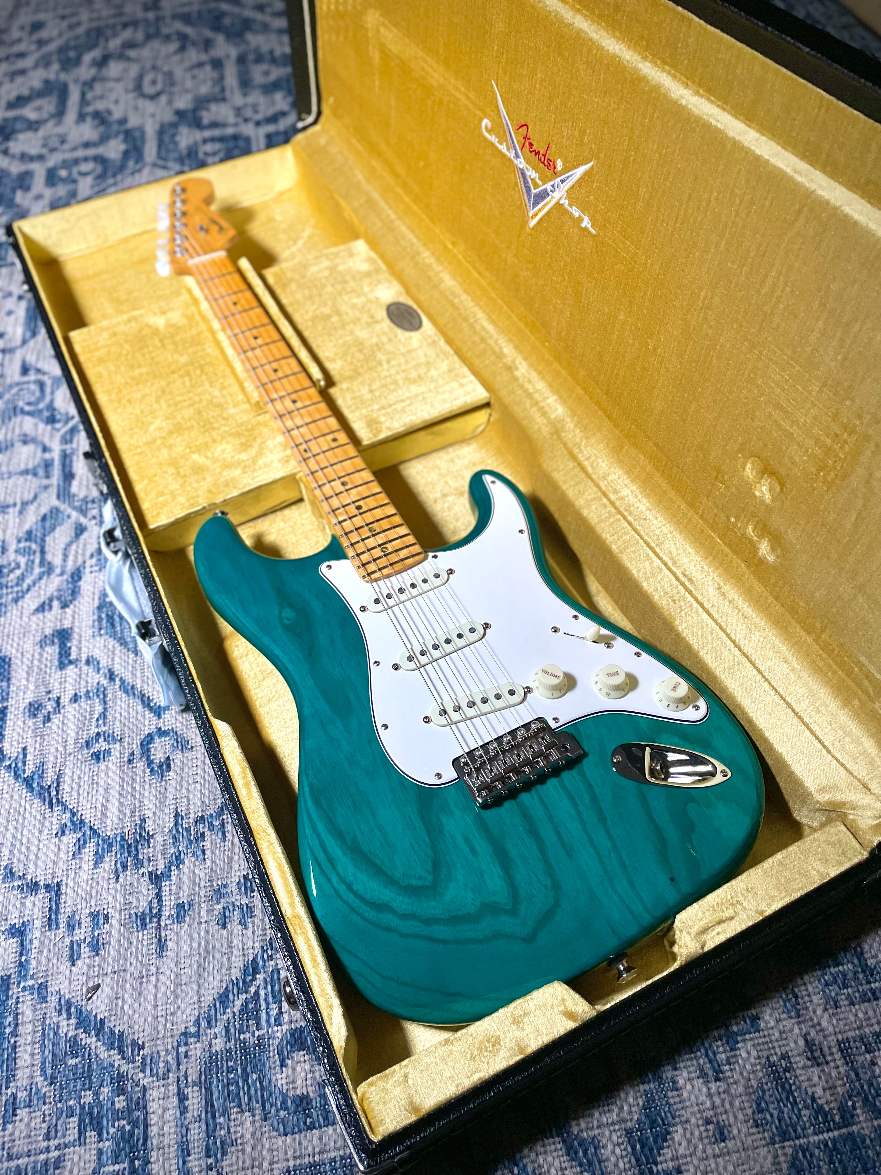 Fender Custom Shop American Custom Stratocaster, NOS - Teal Green Transparent - Metronome Music Inc.