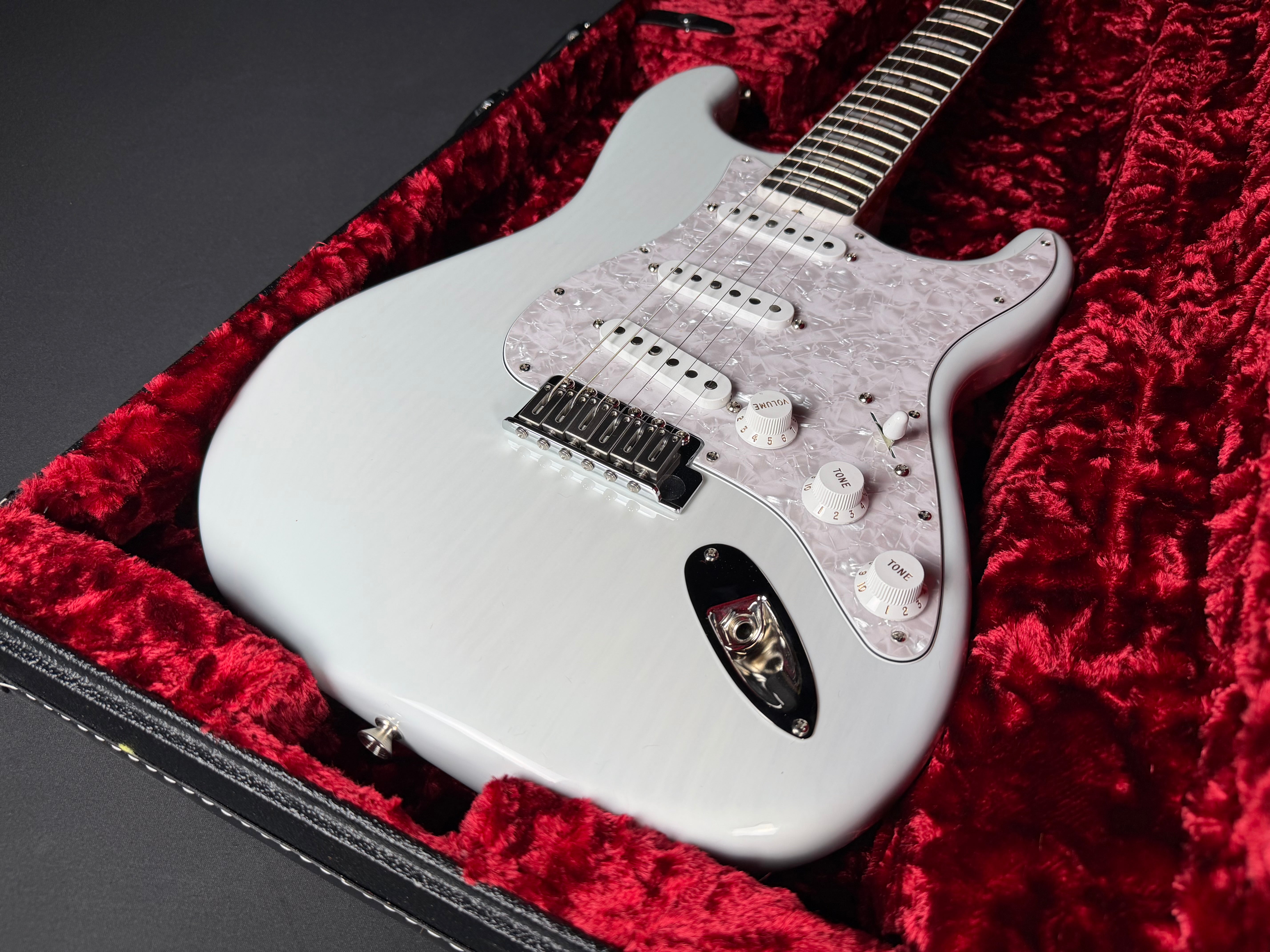 Fender Kenny Wayne Shepherd Stratocaster - Transparent Faded Sonic Blue (2026)