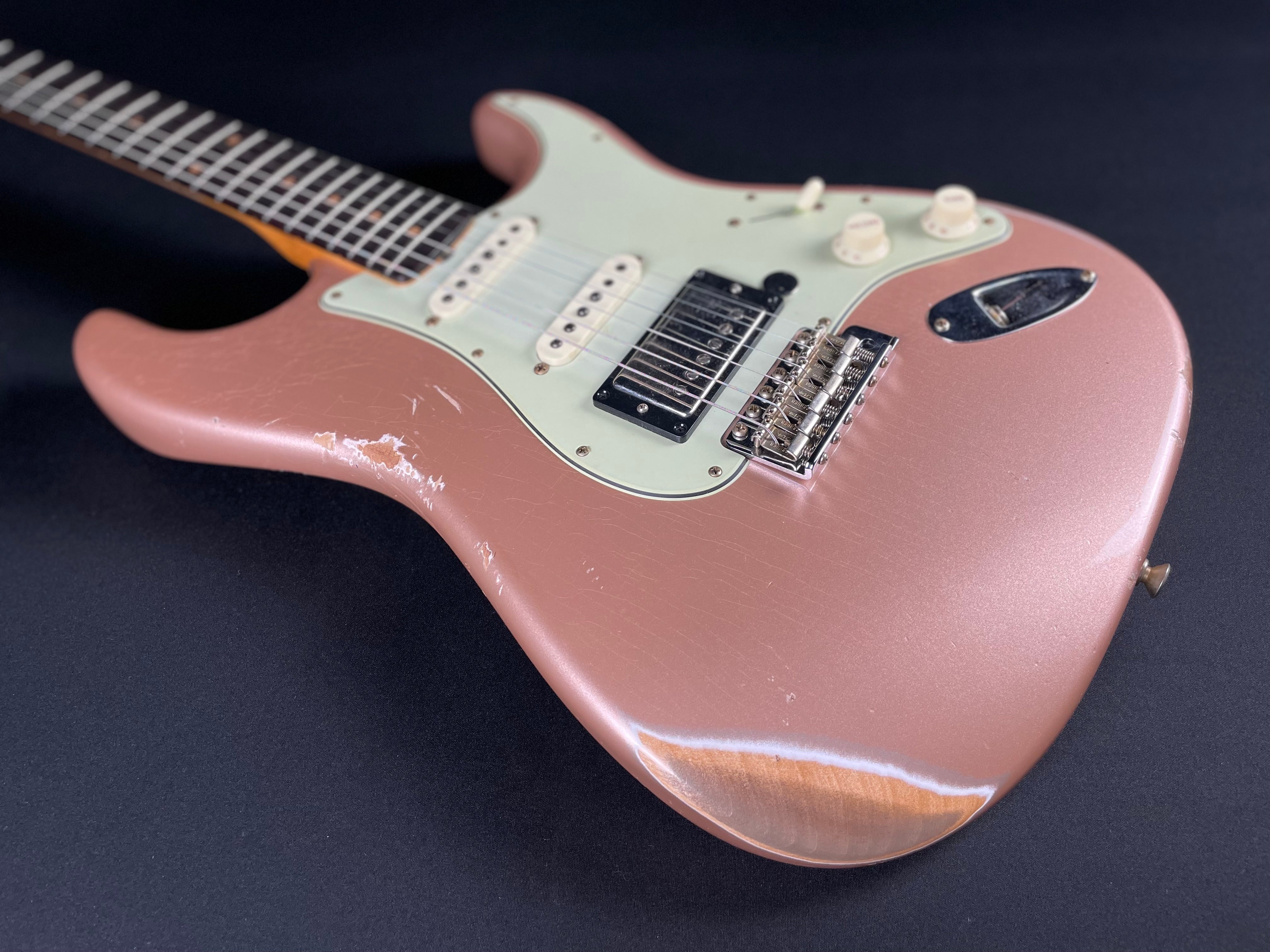 Fender Custom Shop LTD '59 Stratocaster HSS Relic - Shell Pink Metallic (2025) - Metronome Music Inc.