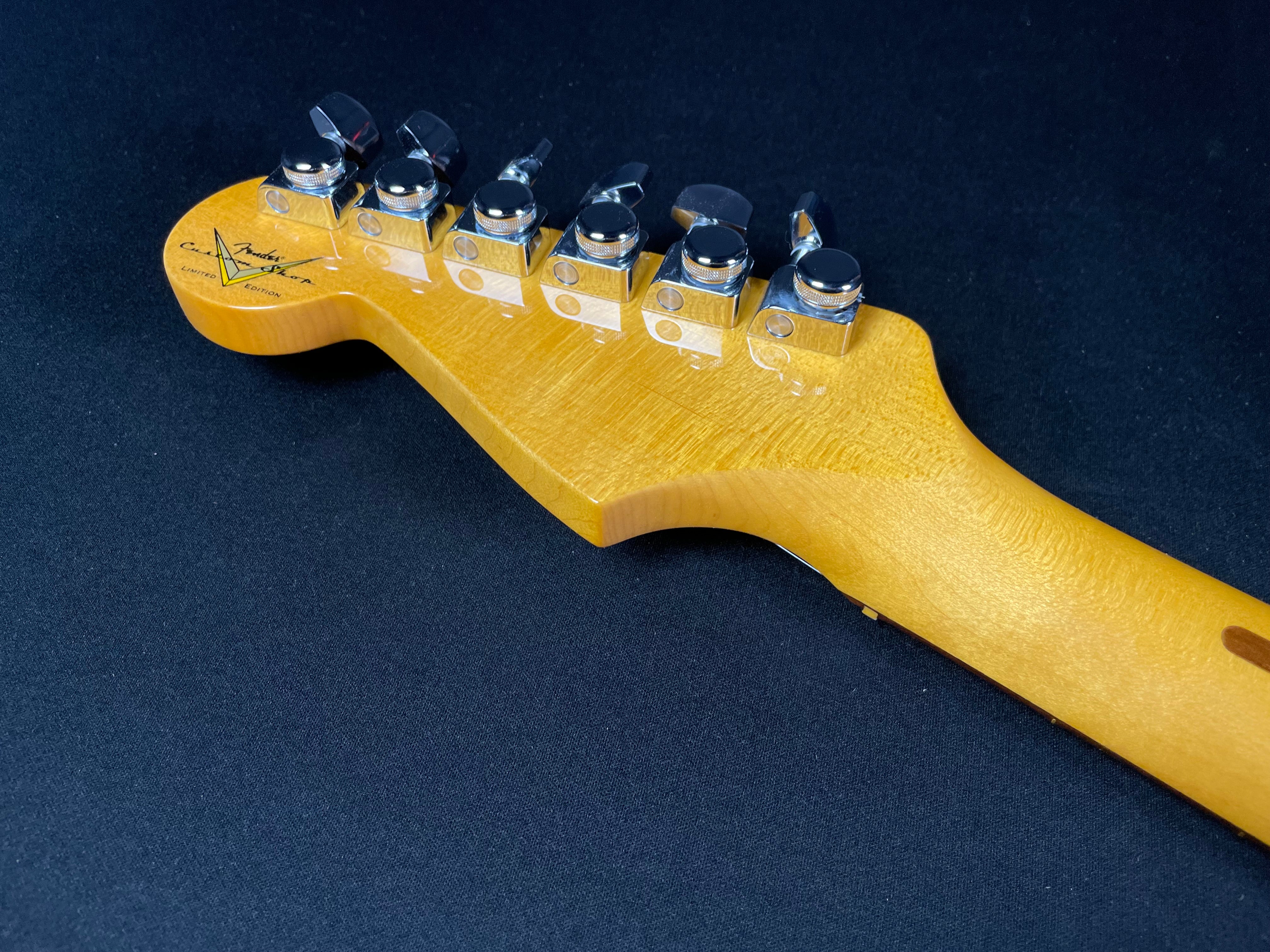 Fender Custom Shop Custom Deluxe Strat NOS - Black Sparkle (2025)