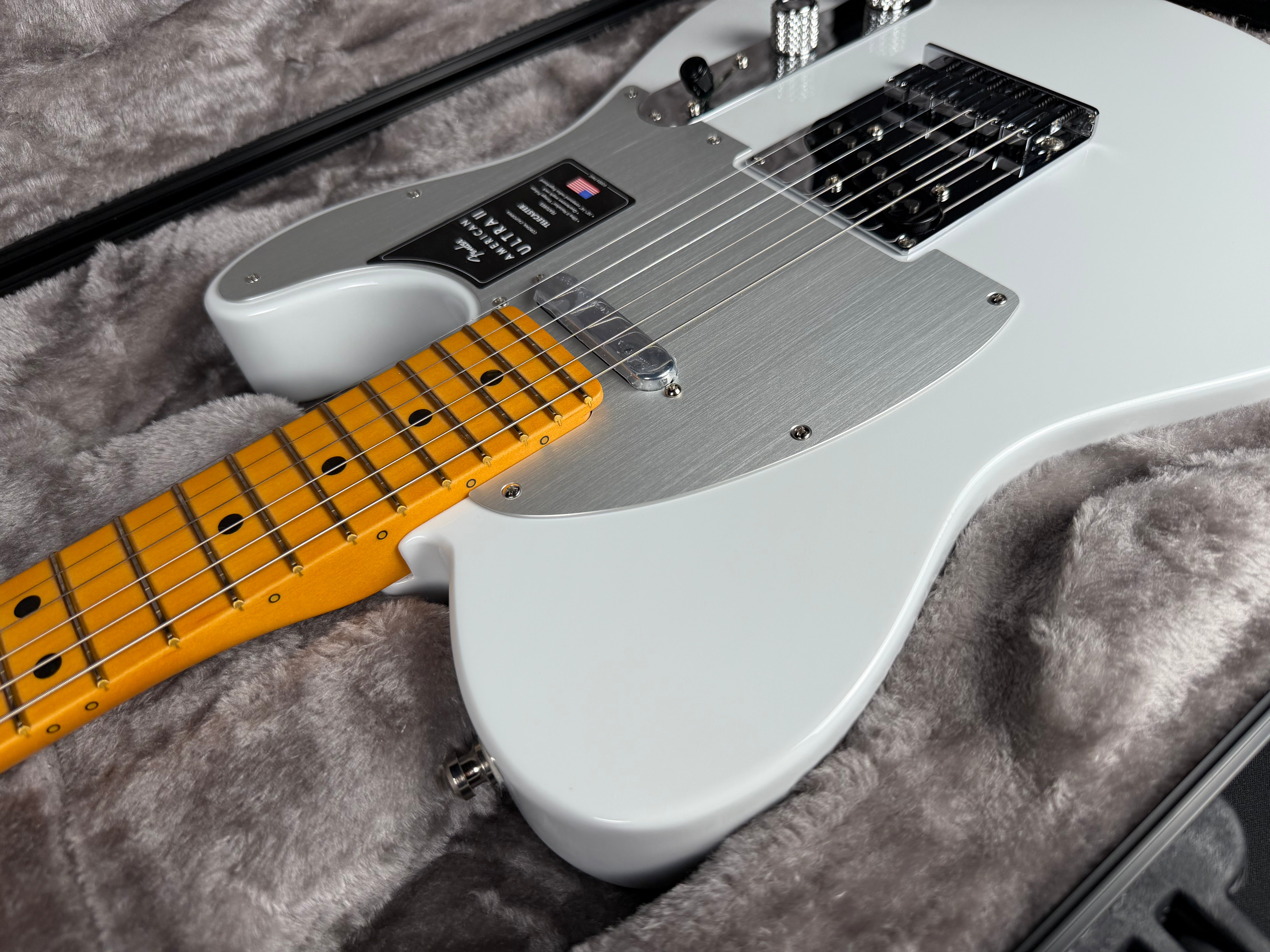 Fender American Ultra II Telecaster, Maple - Avalanche (2026)