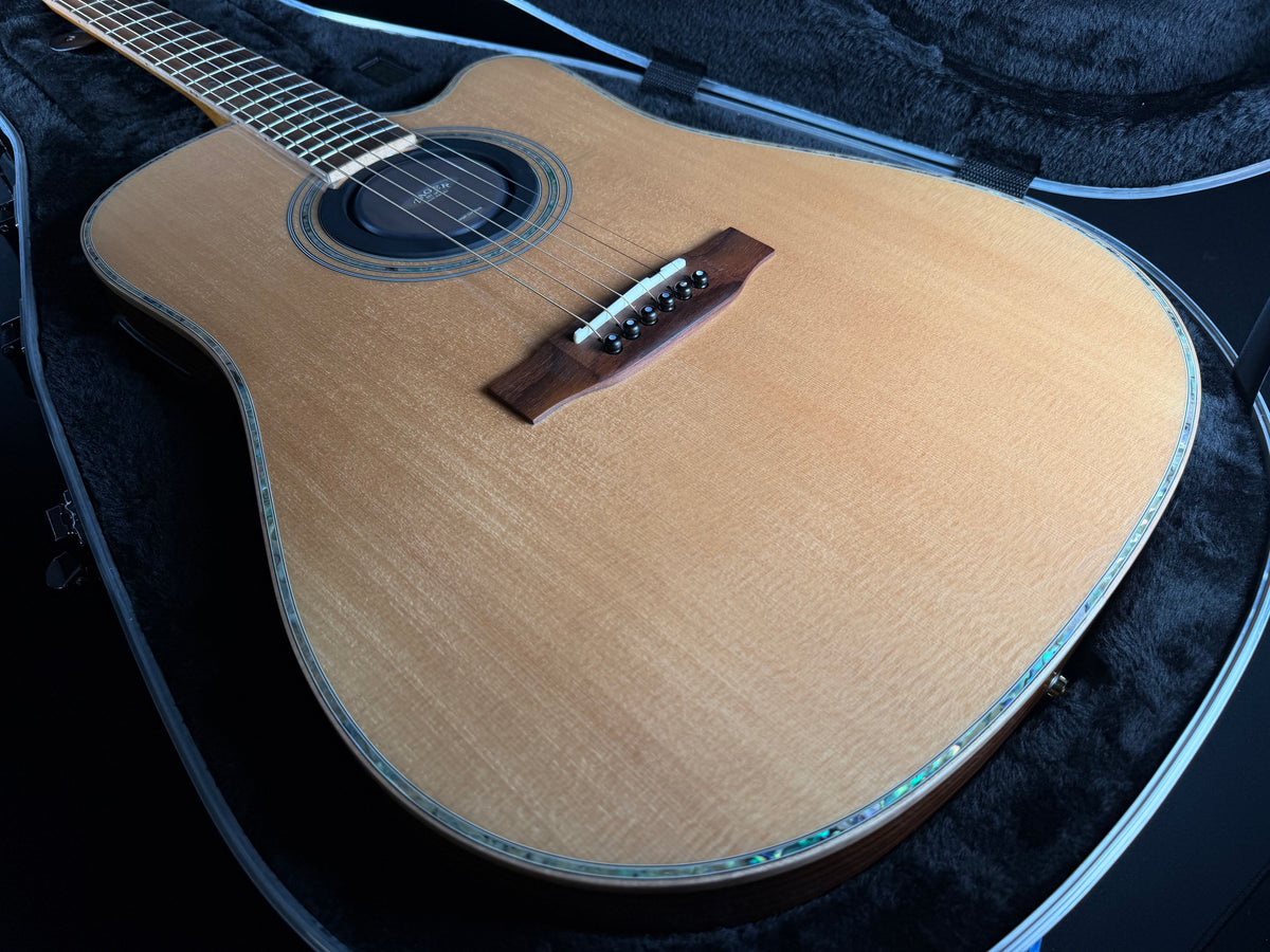 Zager ZAD900CE/AURA/N w/Hardshell Case - Natural (2024)