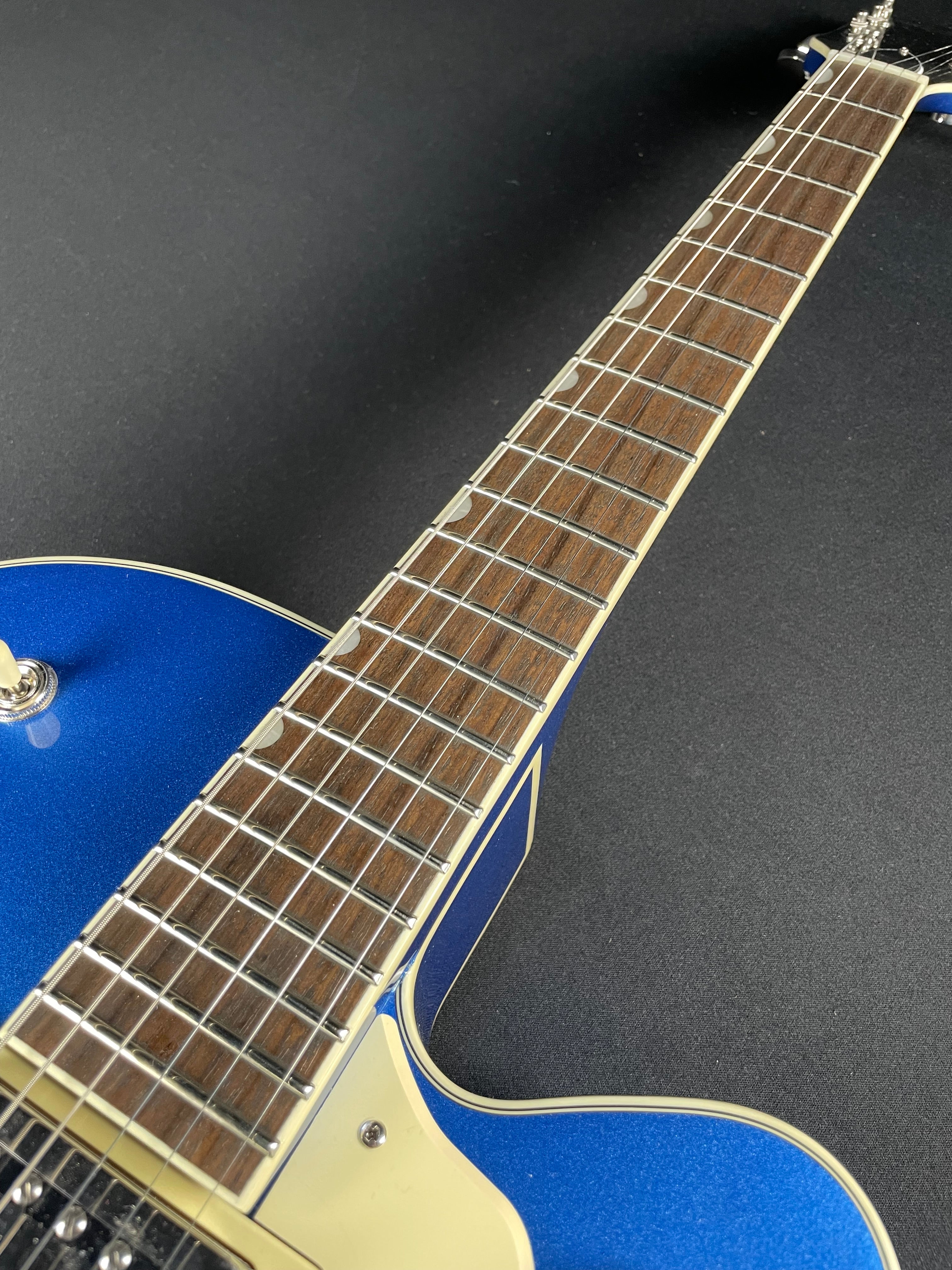 Gretsch G2420T Streamliner Hollow Body with Bigsby - Fairlane Blue - Metronome Music Inc.