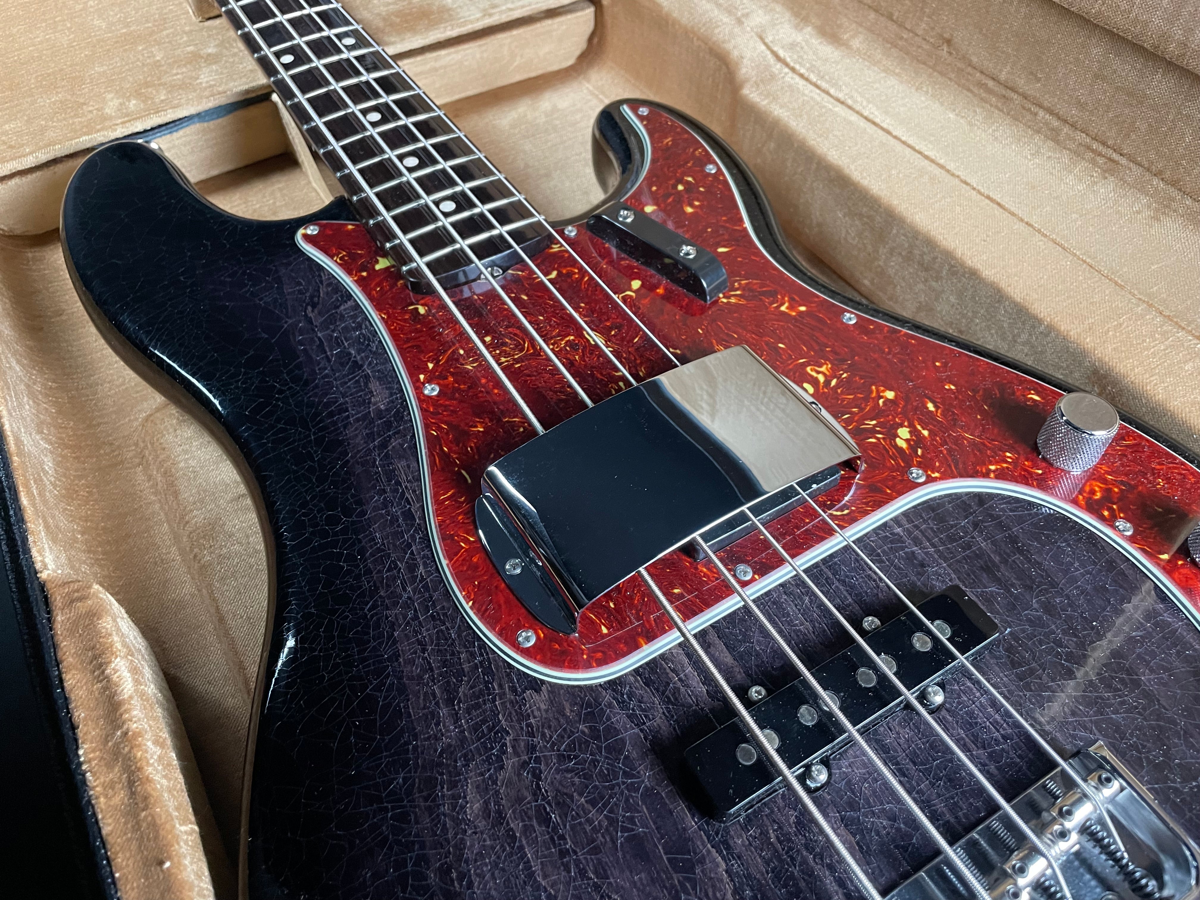 Fender Custom Shop Postmodern Precision Bass DLX Closet Classic Rosewood Neck Ebony Transparent