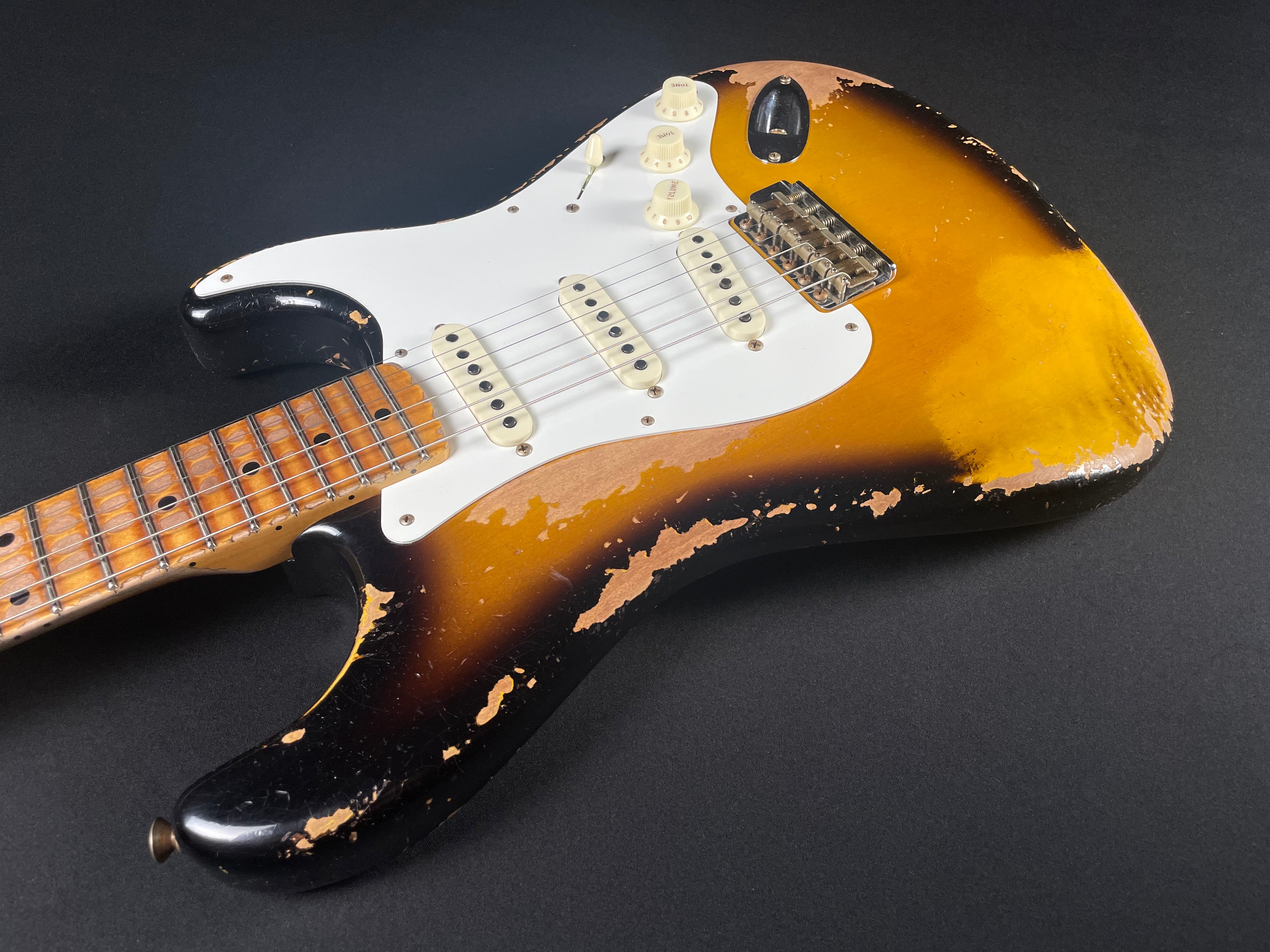 Fender Custom Shop LTD 1956 Stratocaster, SH Relic - SF Aged 2-Tone Sunburst - Metronome Music Inc.