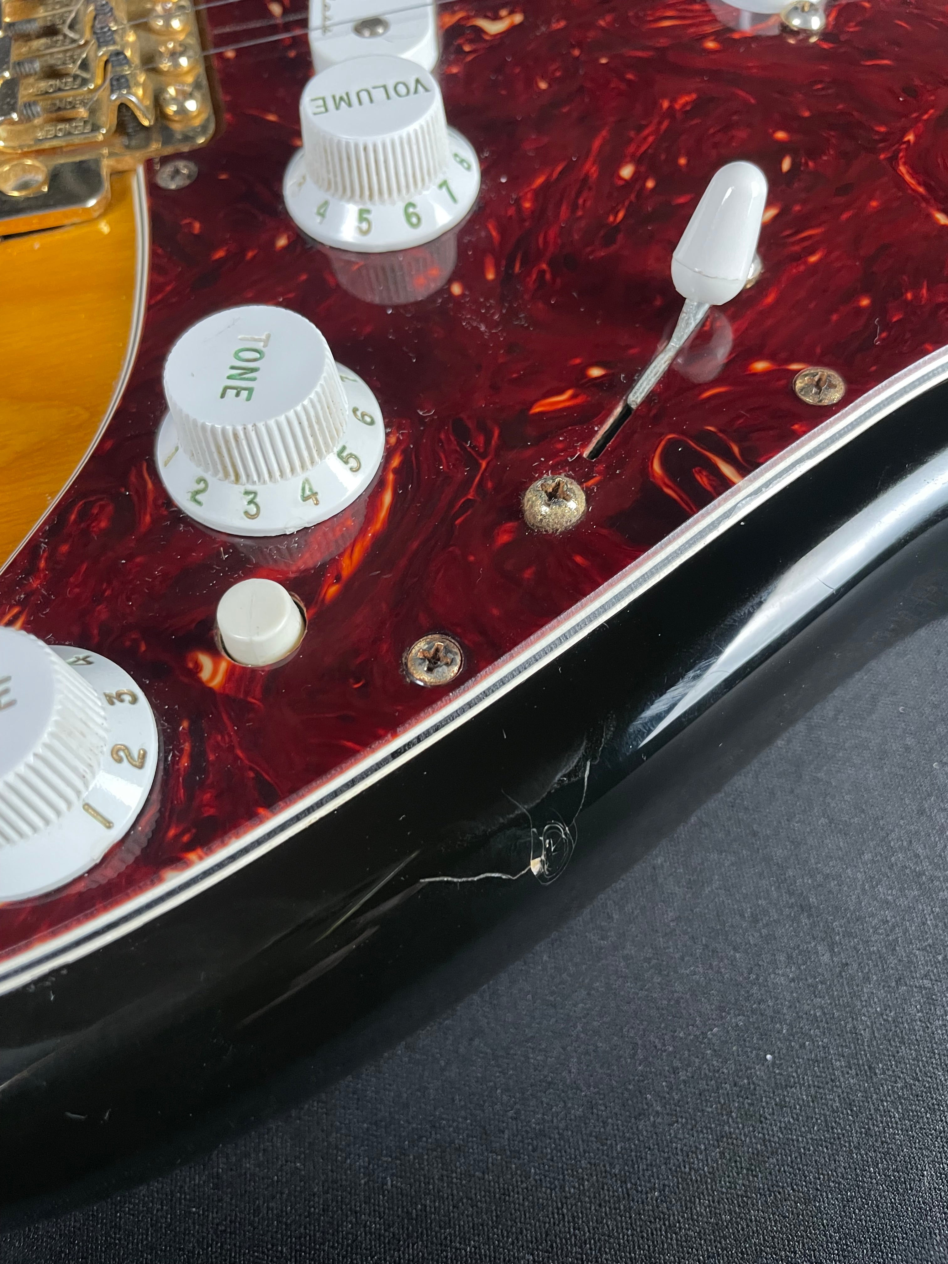 Fender Deluxe Players Strat, Rosewood - 3-Color Sunburst (2006)