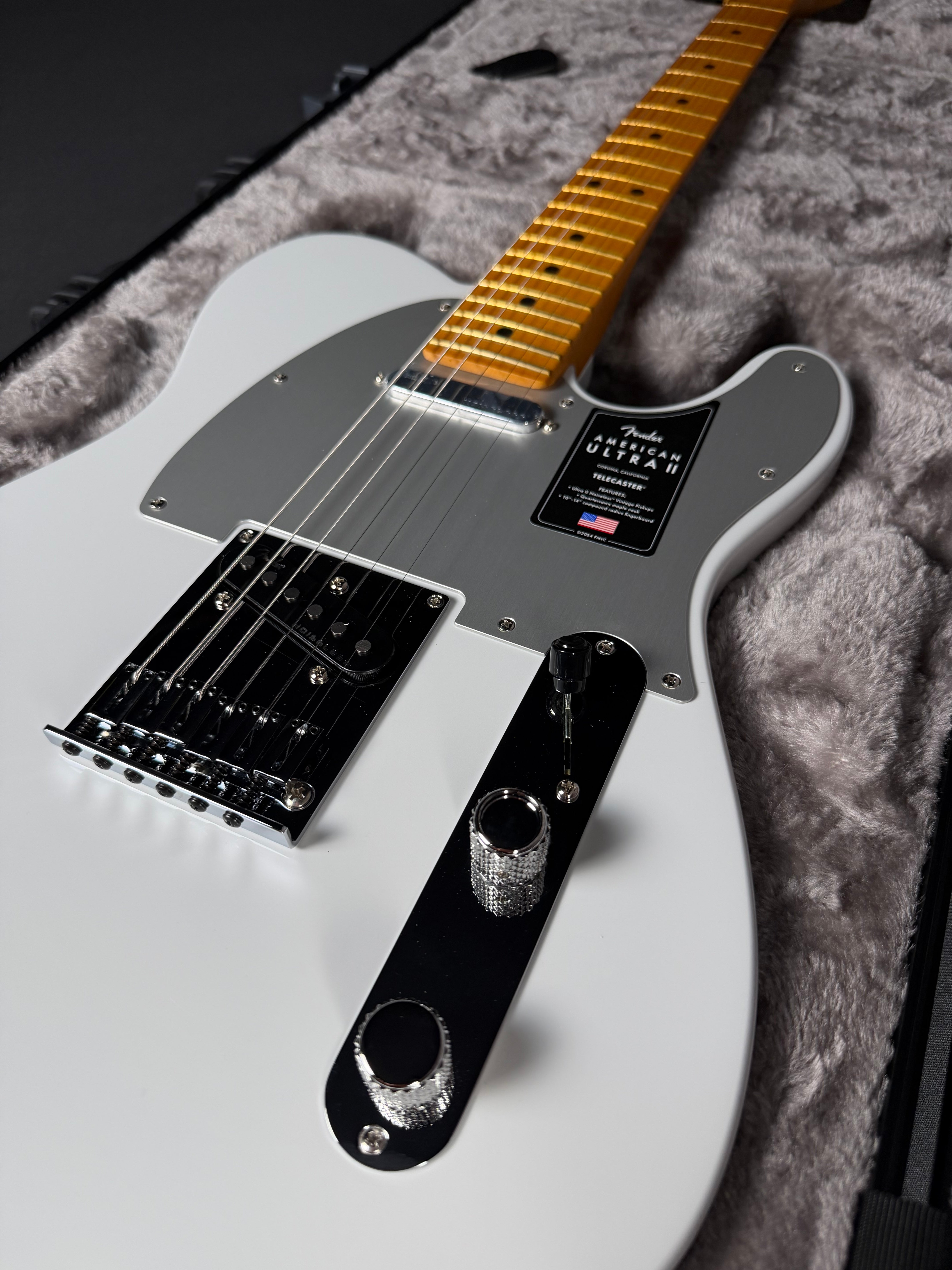 Fender American Ultra II Telecaster, Maple - Avalanche (2026)