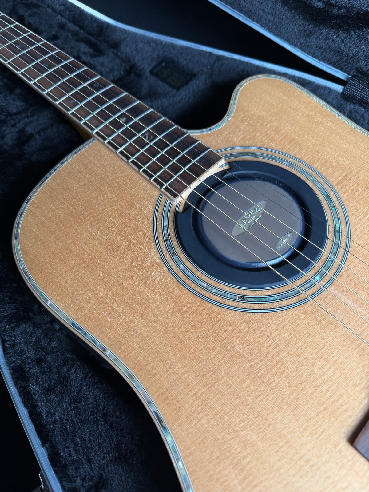 Zager ZAD900CE/AURA/N w/Hardshell Case - Natural (2024)