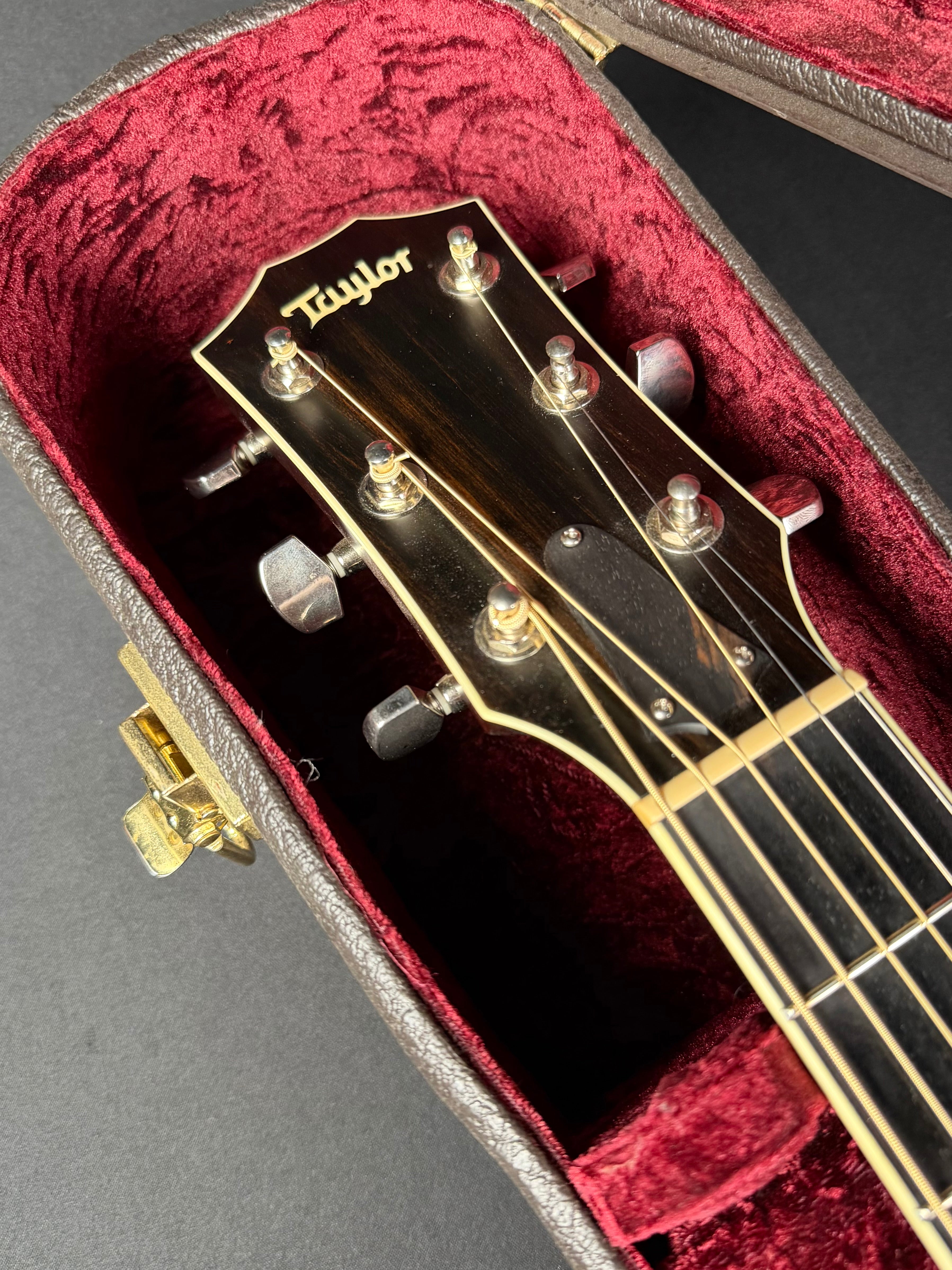 Taylor 514ce Fall Limited w/OHSC - Shaded Edgeburst (2014) - Metronome Music Inc.