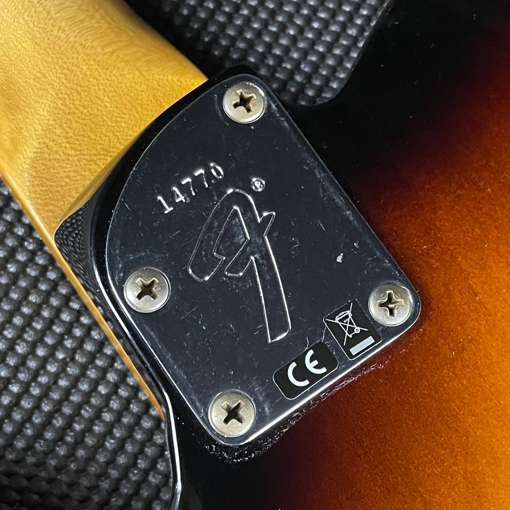 Fender Custom Shop Postmodern Telecaster, Journeyman- Wide Fade 2-Color Sunburst (7lbs 6oz) - Metronome Music Inc.
