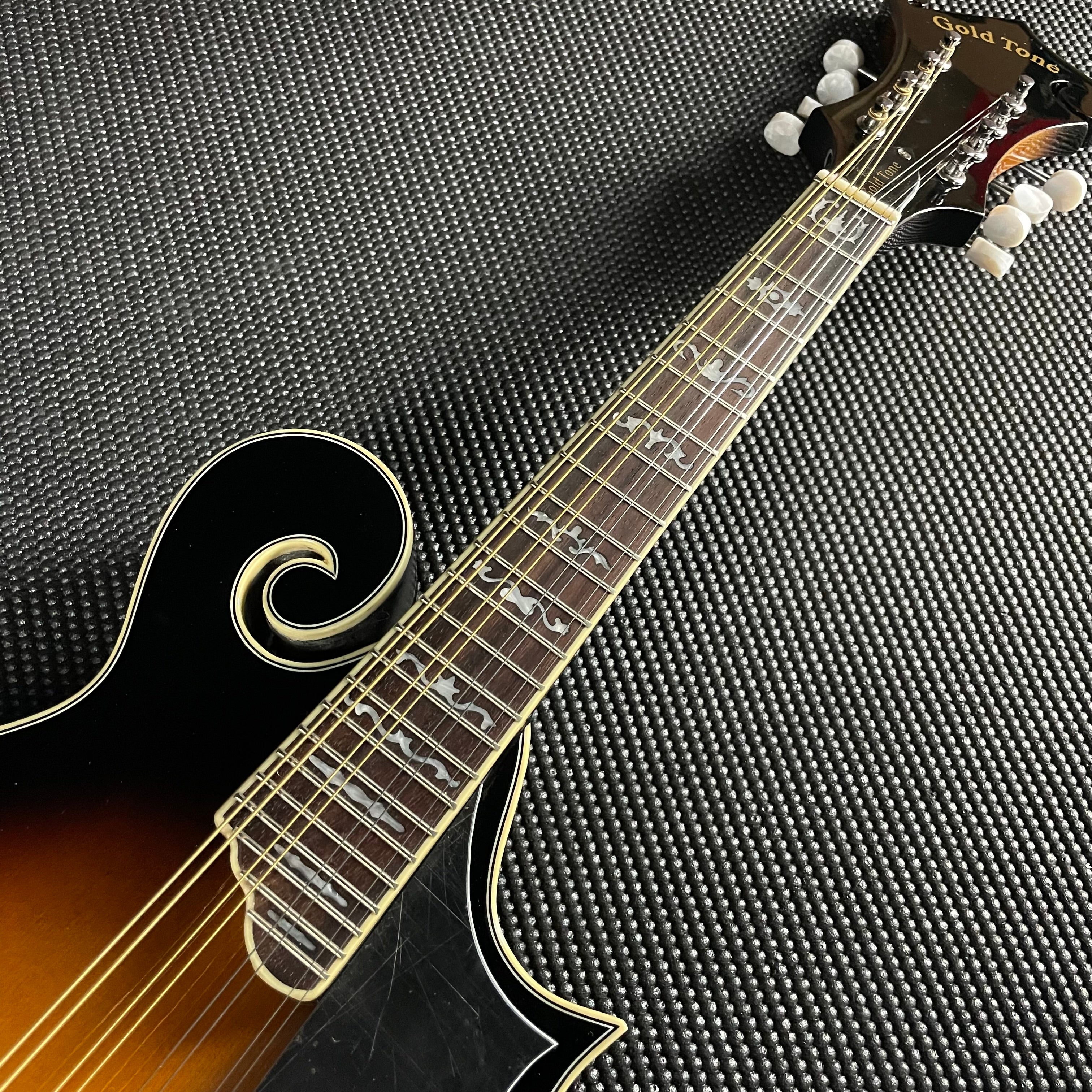 Gold Tone GM-35: F-Style Mandolin with Case - Metronome Music Inc.