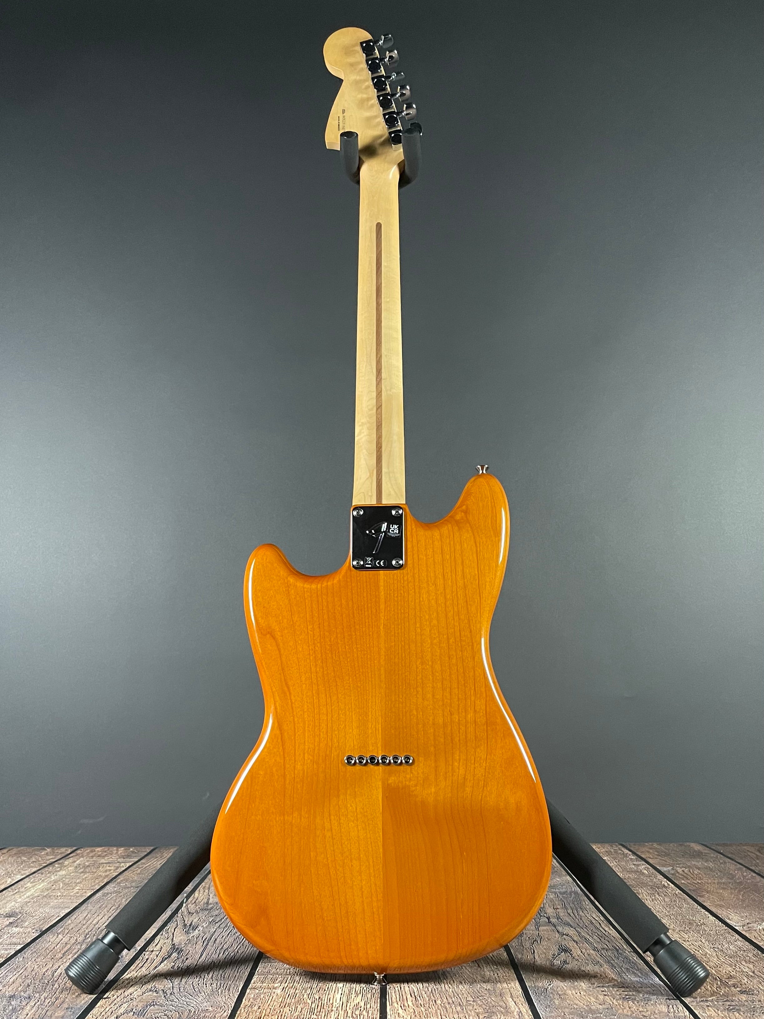 Fender Player Mustang 90 - Aged Natural (2023) - Metronome Music Inc.