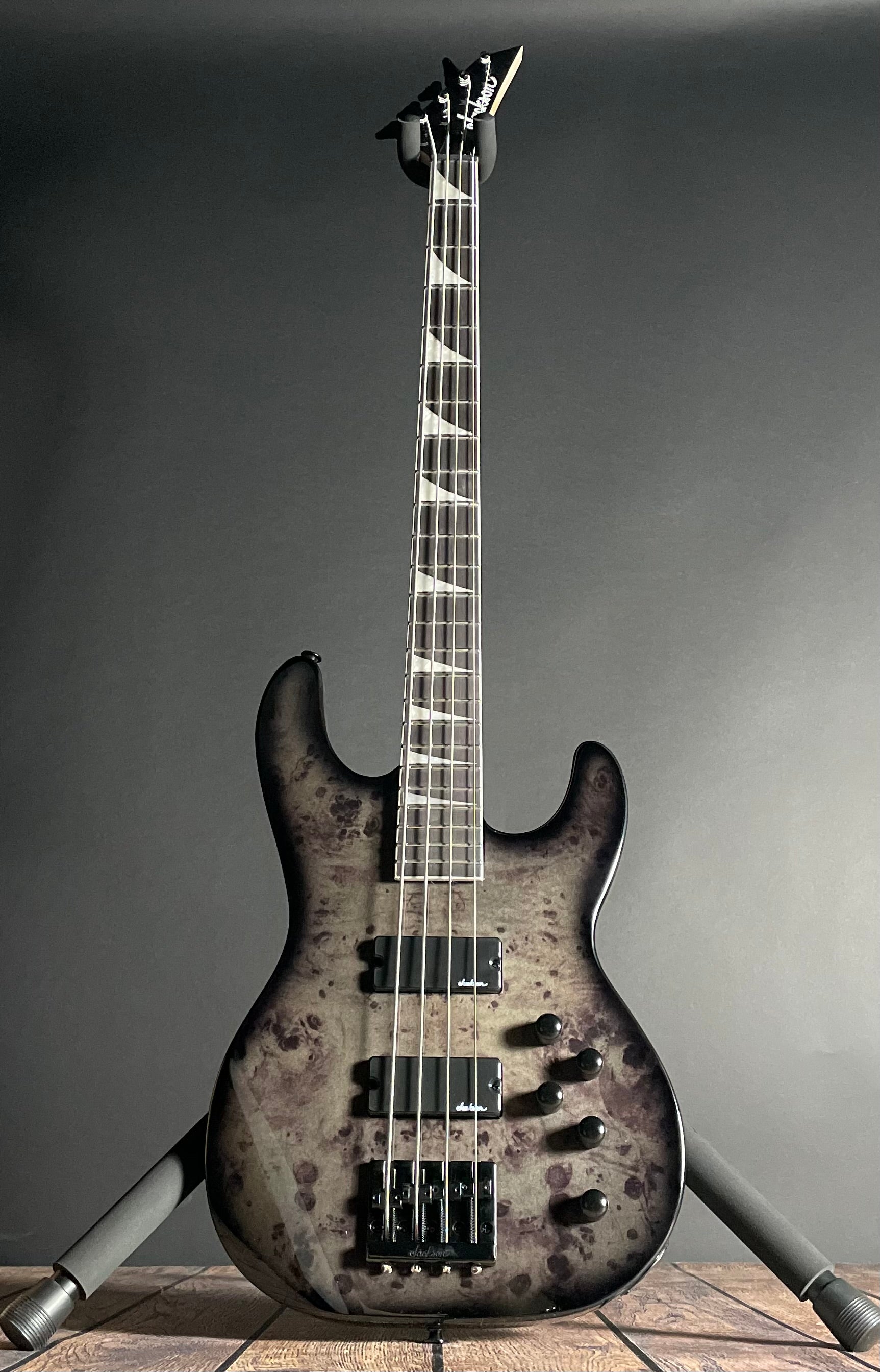 Jackson JS Series Concert Bass CB JS3P, Amaranth - Transparent Black - Metronome Music Inc.