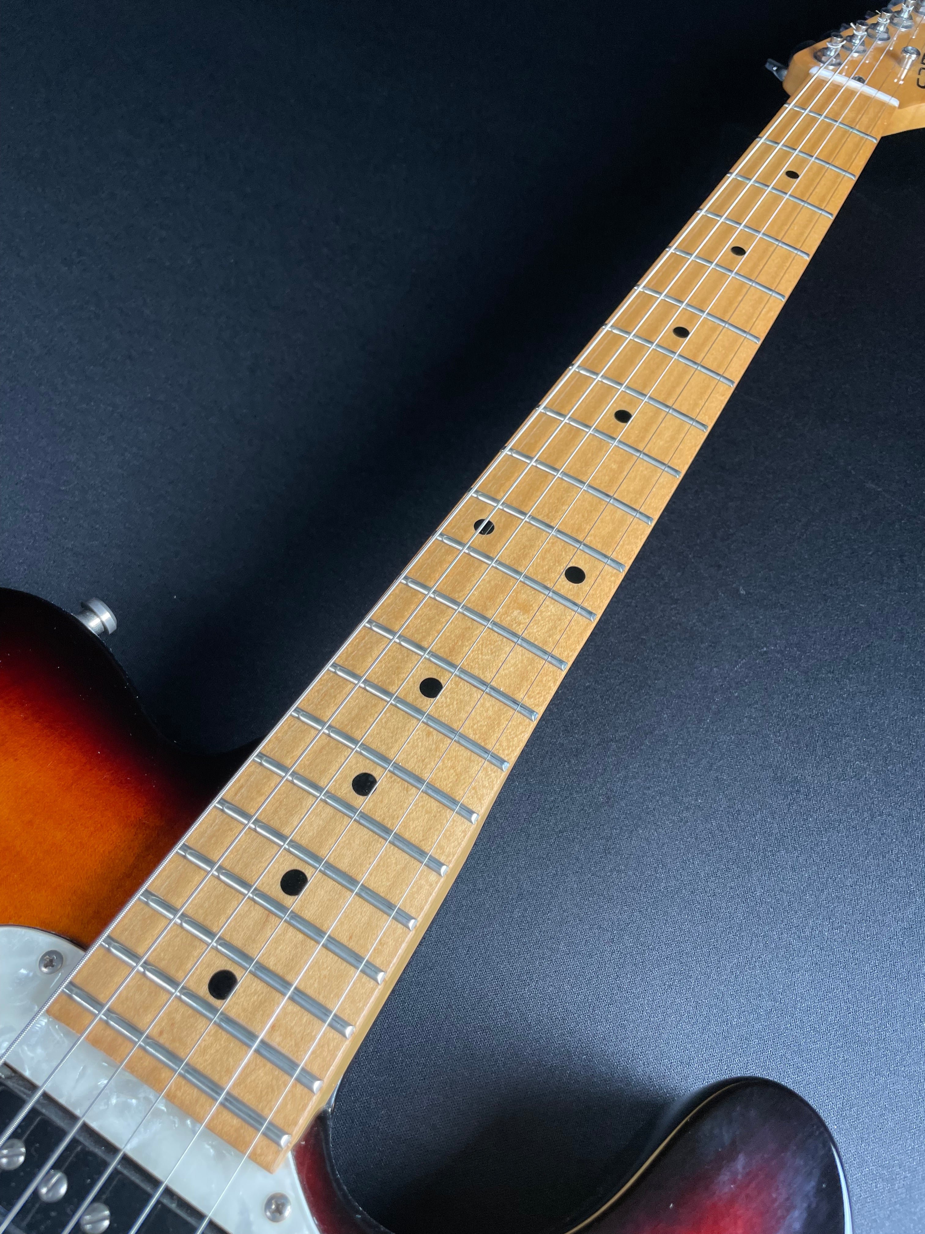 Samick STR-100 Ray Benson Signature - Sunburst (1995) - Metronome Music Inc.