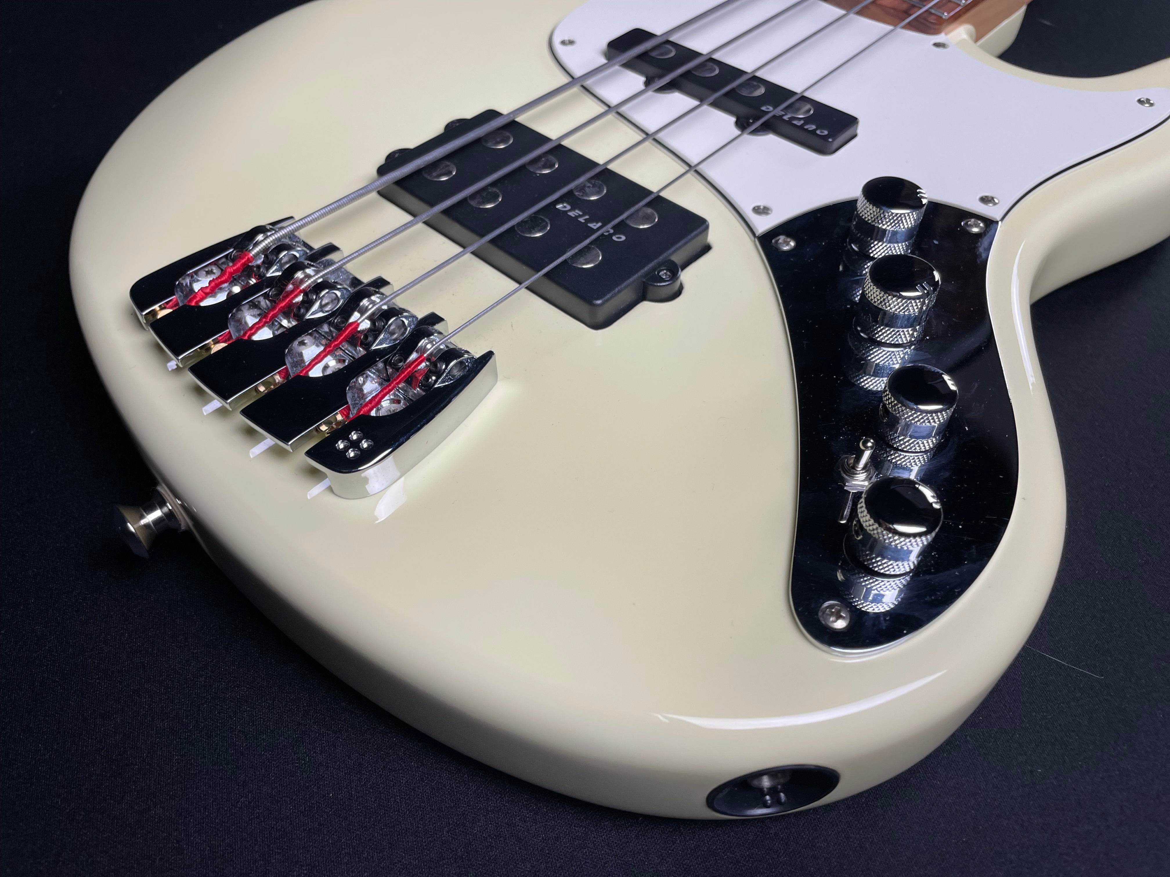 Sandberg California TM4 w/Gig Bag - Creme  (2018)