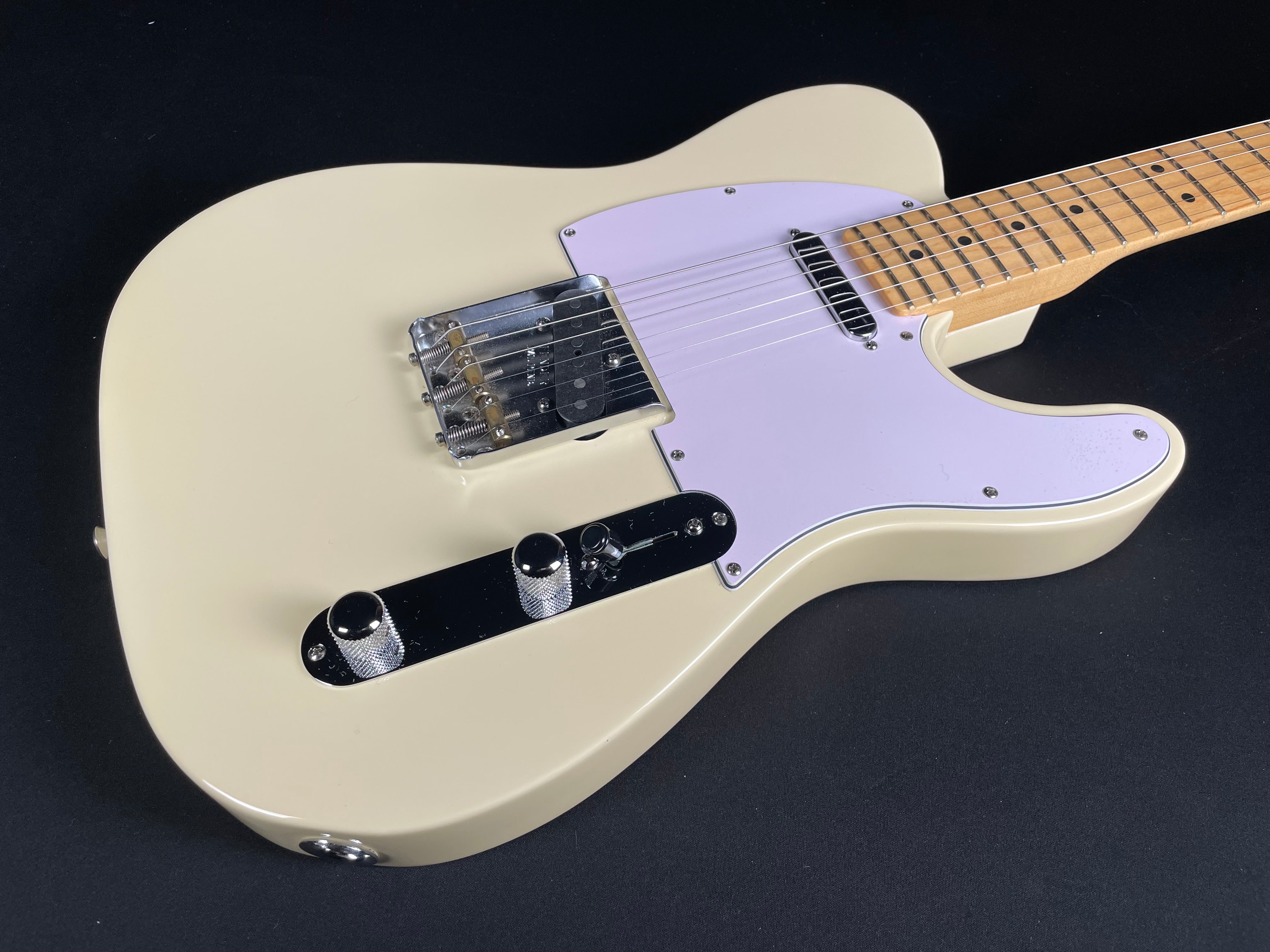 Fender American Special Telecaster - Olympic White (2010) - Metronome Music Inc.