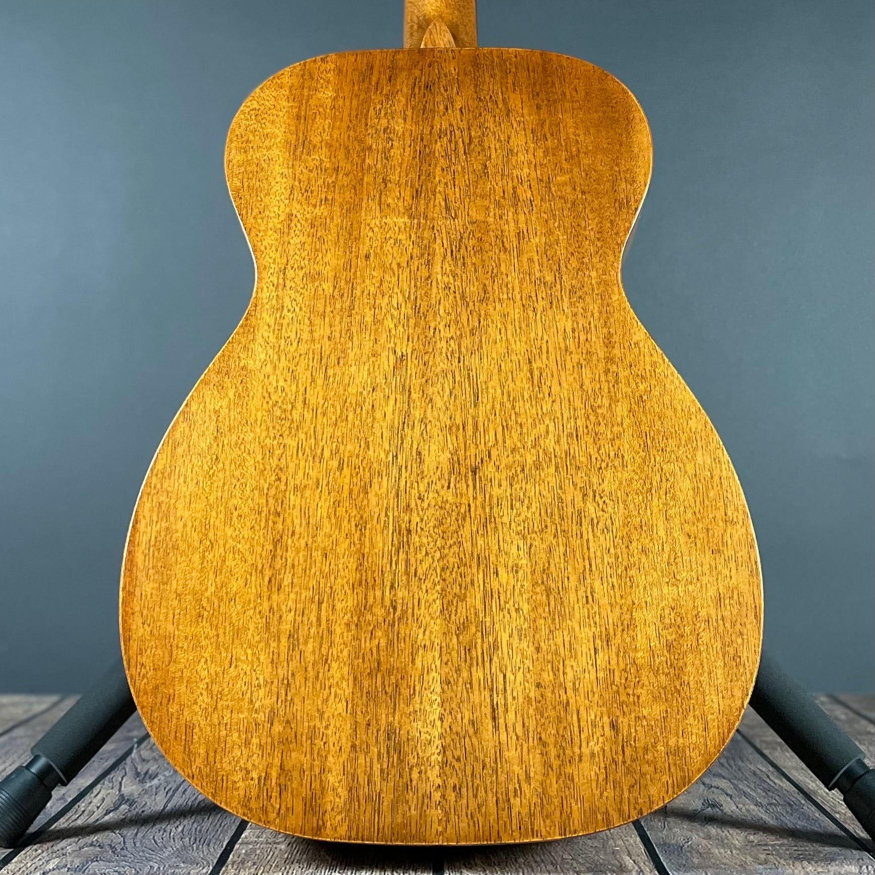 Martin 00-15M w/Soft Shell Bag - Satin Mahogany - Metronome Music Inc.