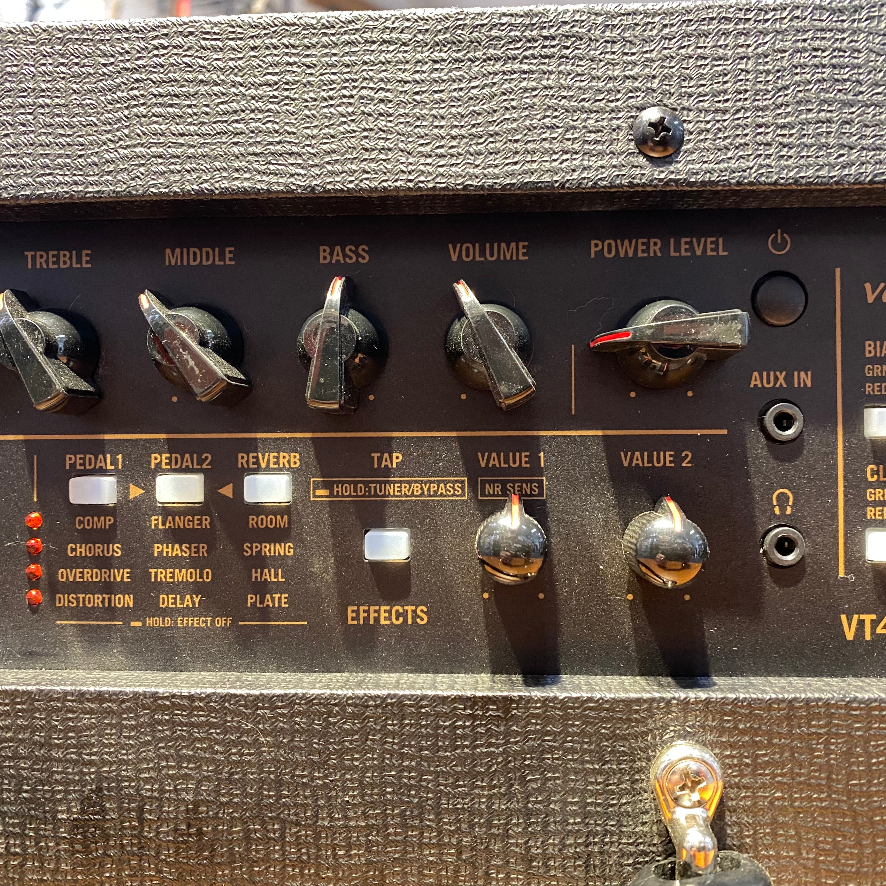 Vox VT40X Valvetronix 1x10 Modeling Amp (Used) - Metronome Music Inc.